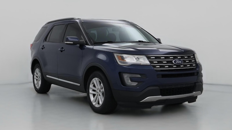 2017 Ford Explorer XLT Hero Image