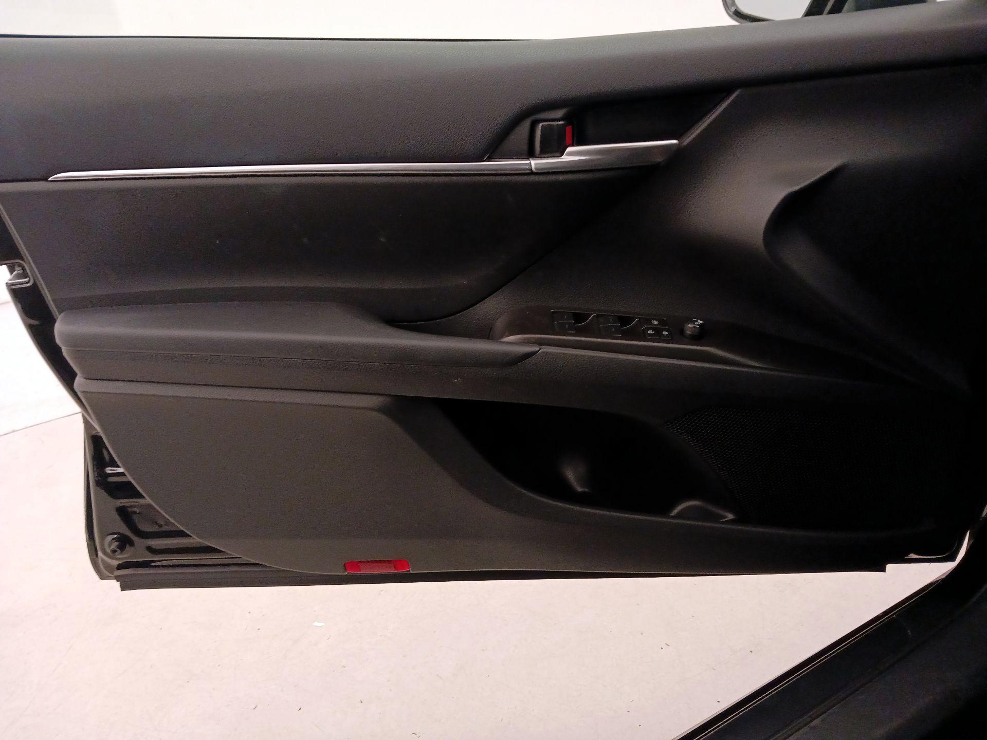 Thumbnail: 2024 Toyota Camry - 10
