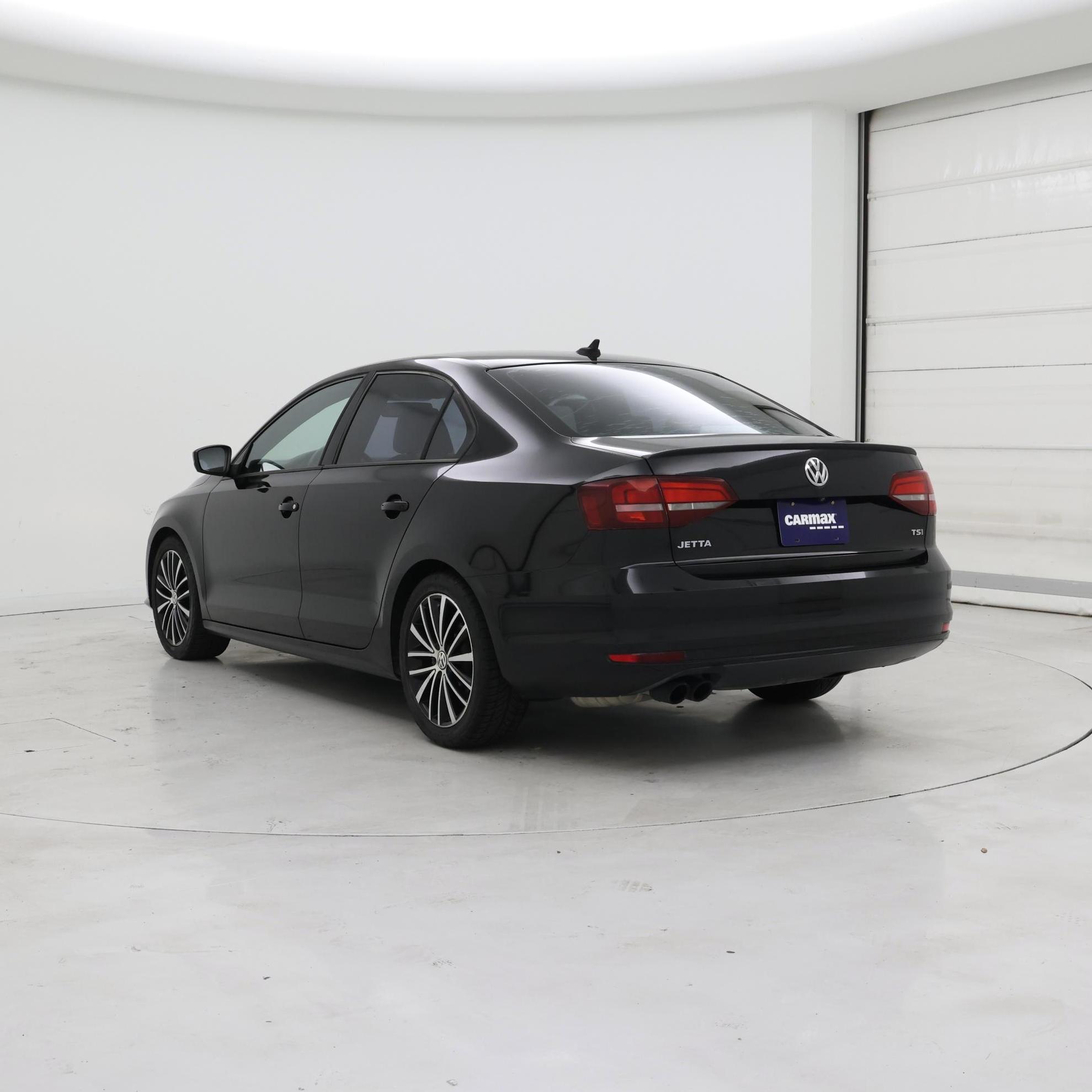 Thumbnail: 2016 Volkswagen Jetta - 2