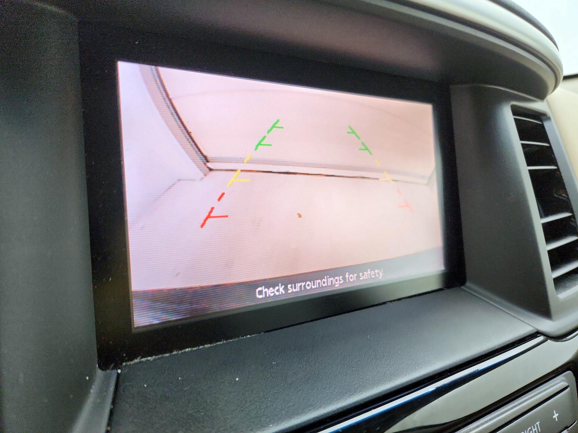 Thumbnail: 2016 Nissan Pathfinder - 14