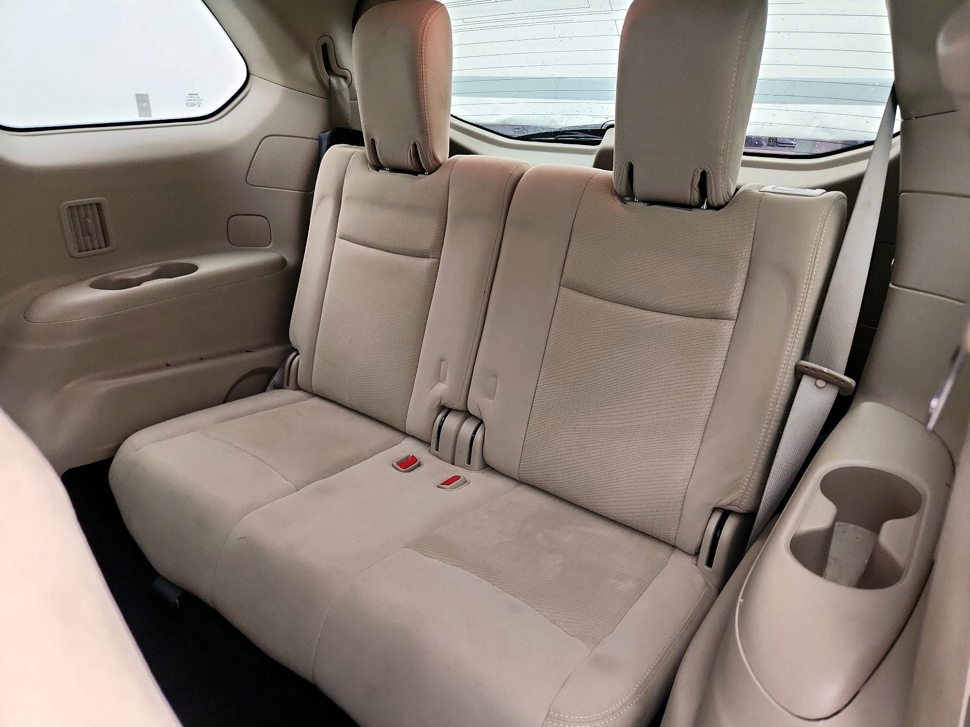 Thumbnail: 2016 Nissan Pathfinder - 20