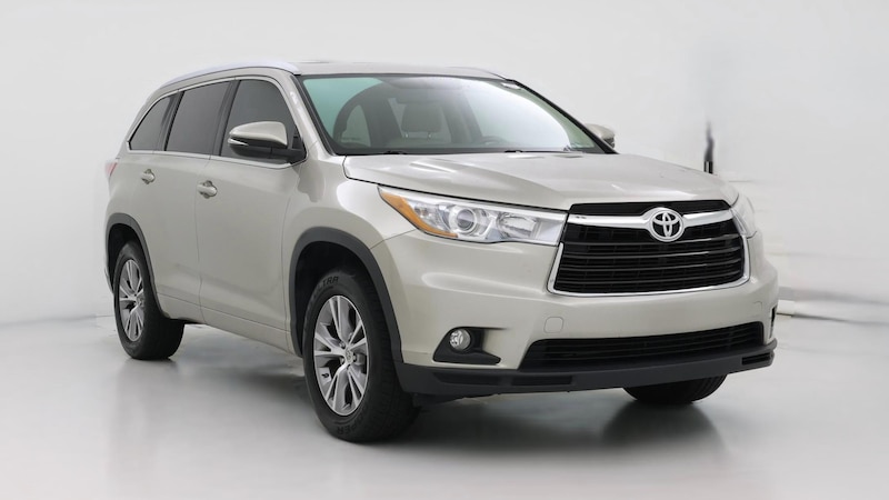 2015 Toyota Highlander XLE Hero Image