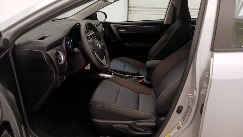 2018 Toyota Corolla LE 9