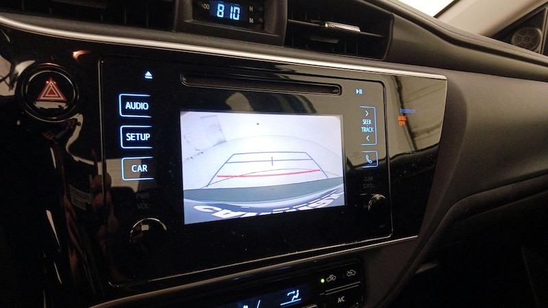 2018 Toyota Corolla LE 12