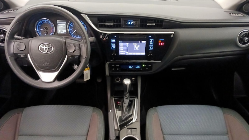 2018 Toyota Corolla LE 8