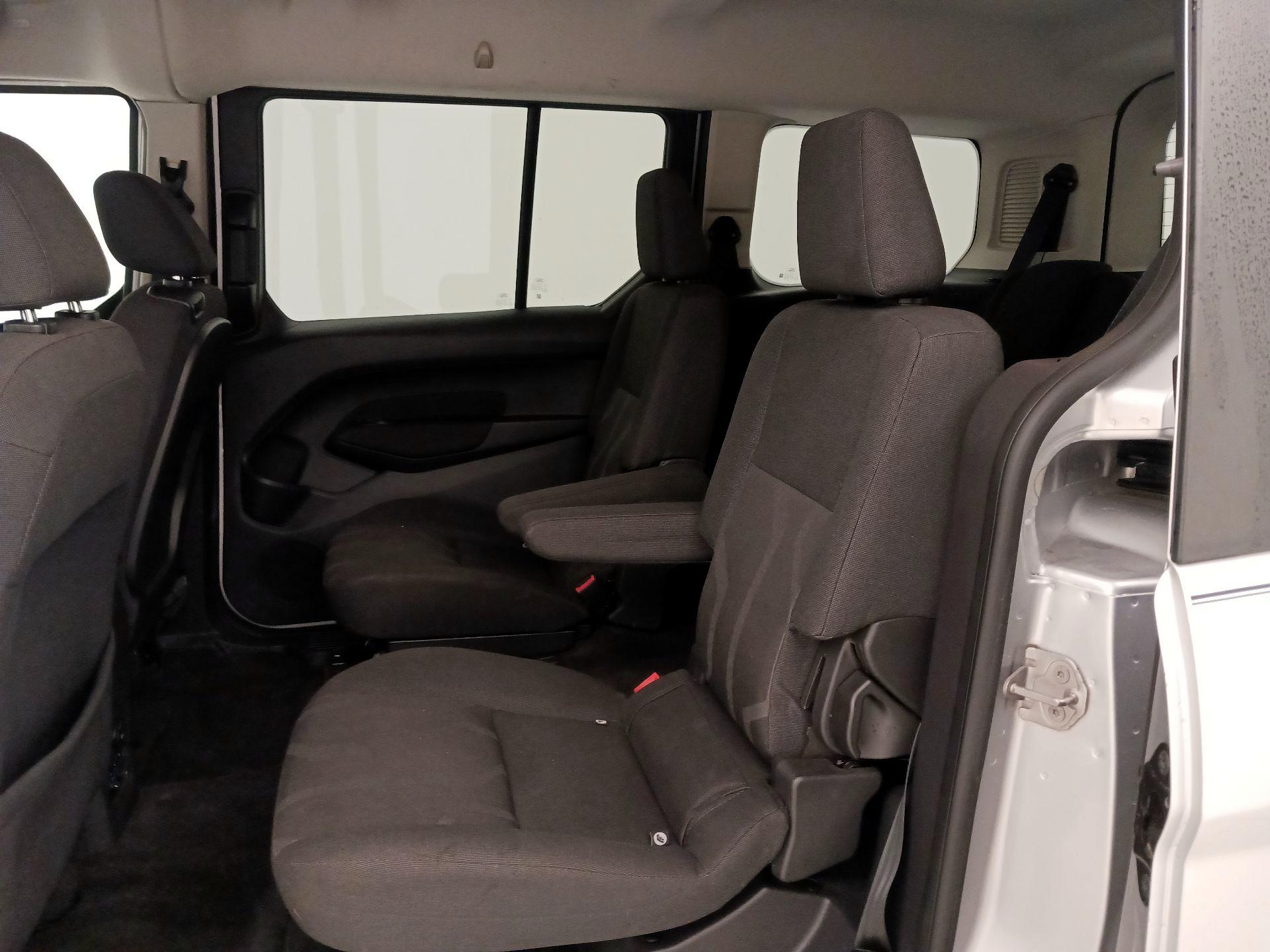 Thumbnail: 2016 Ford Transit Series - 19