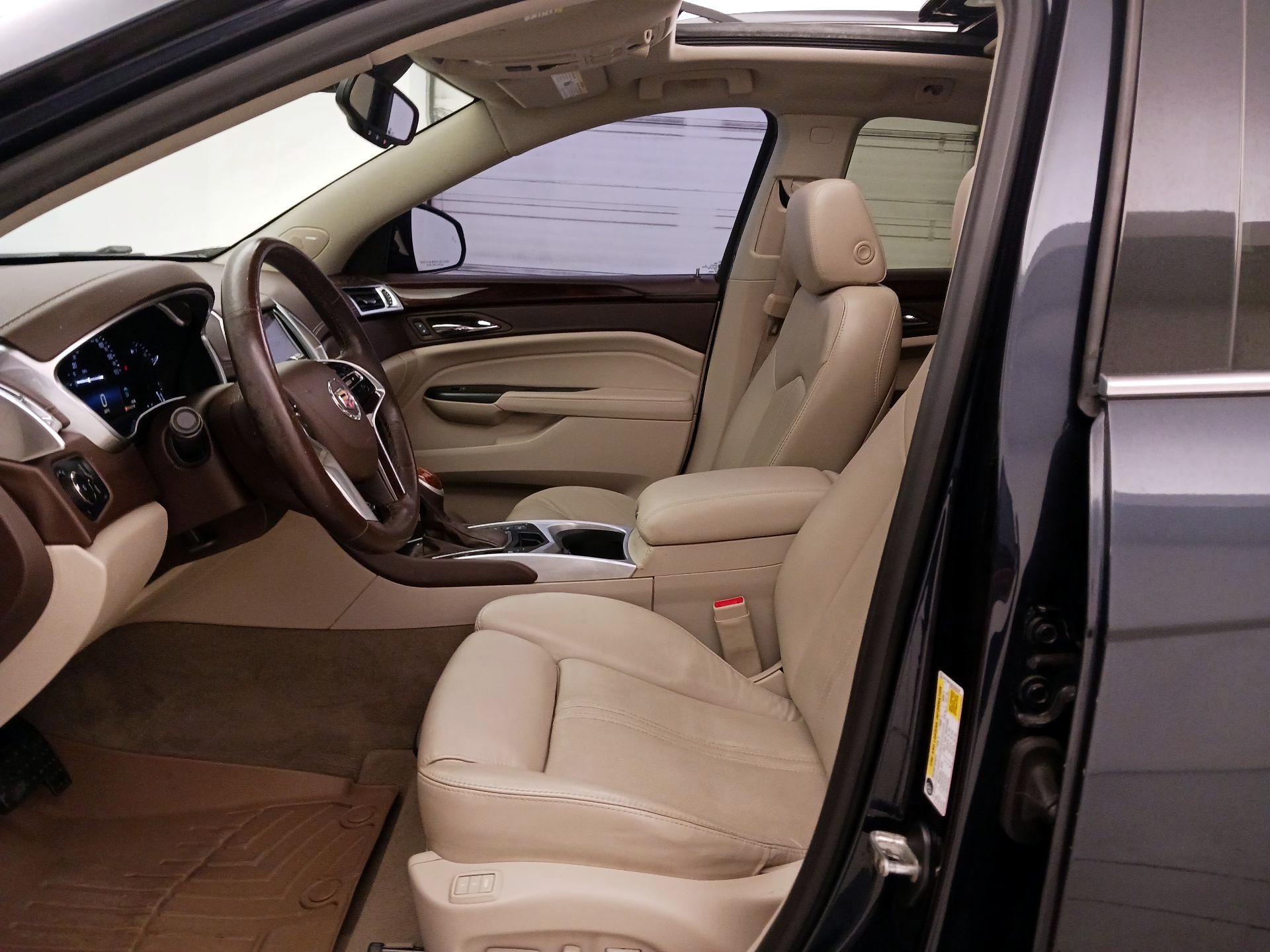 Thumbnail: 2016 Cadillac SRX - 9