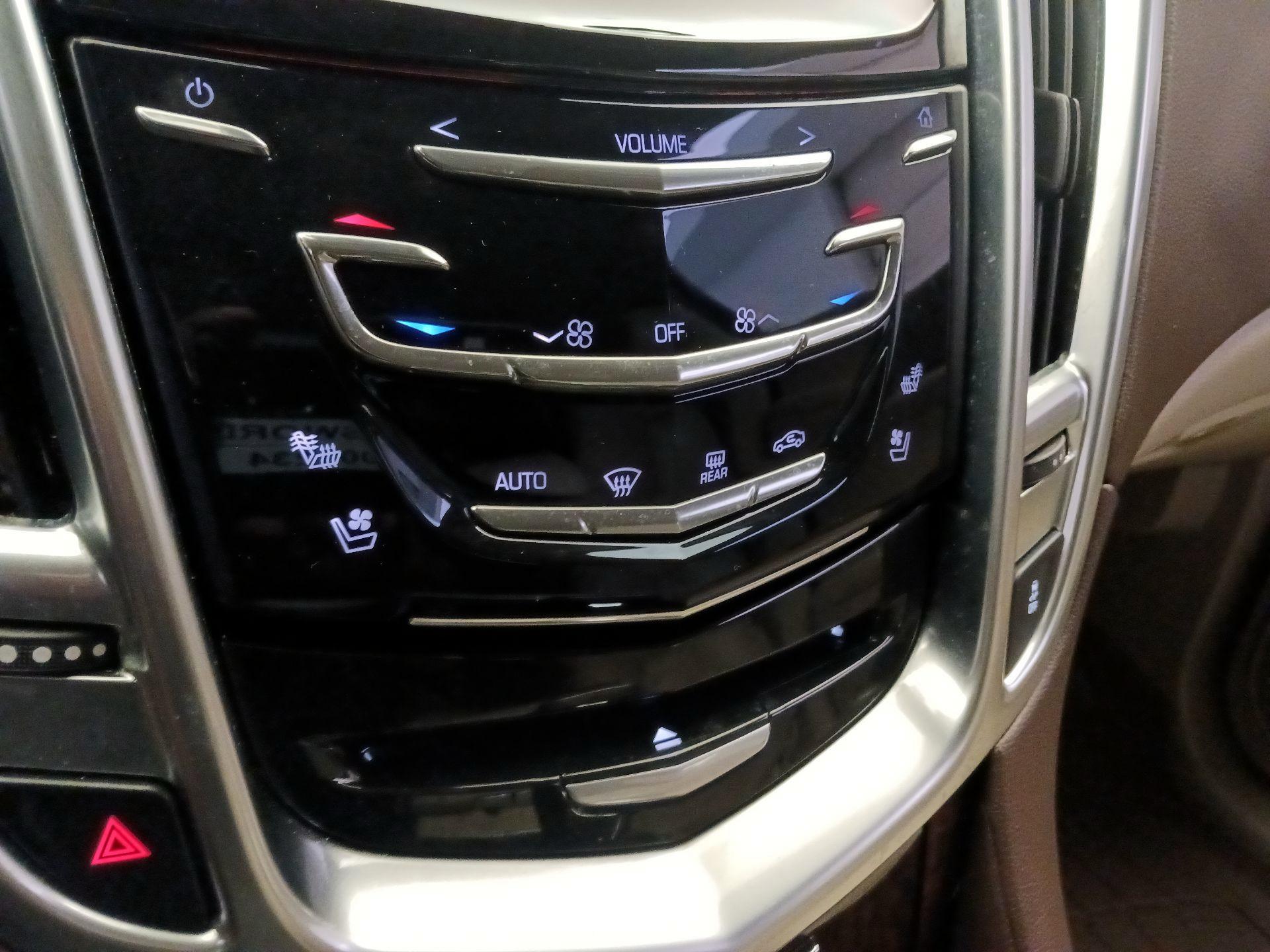 Thumbnail: 2016 Cadillac SRX - 15