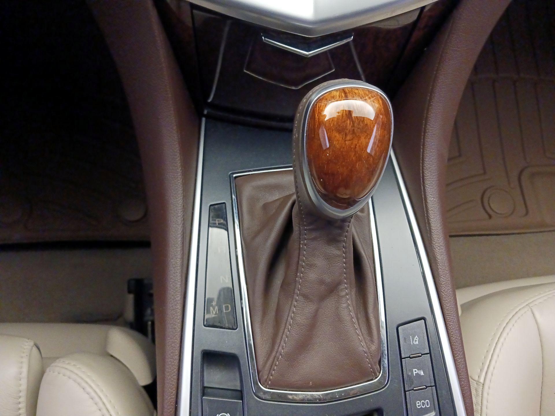 Thumbnail: 2016 Cadillac SRX - 16
