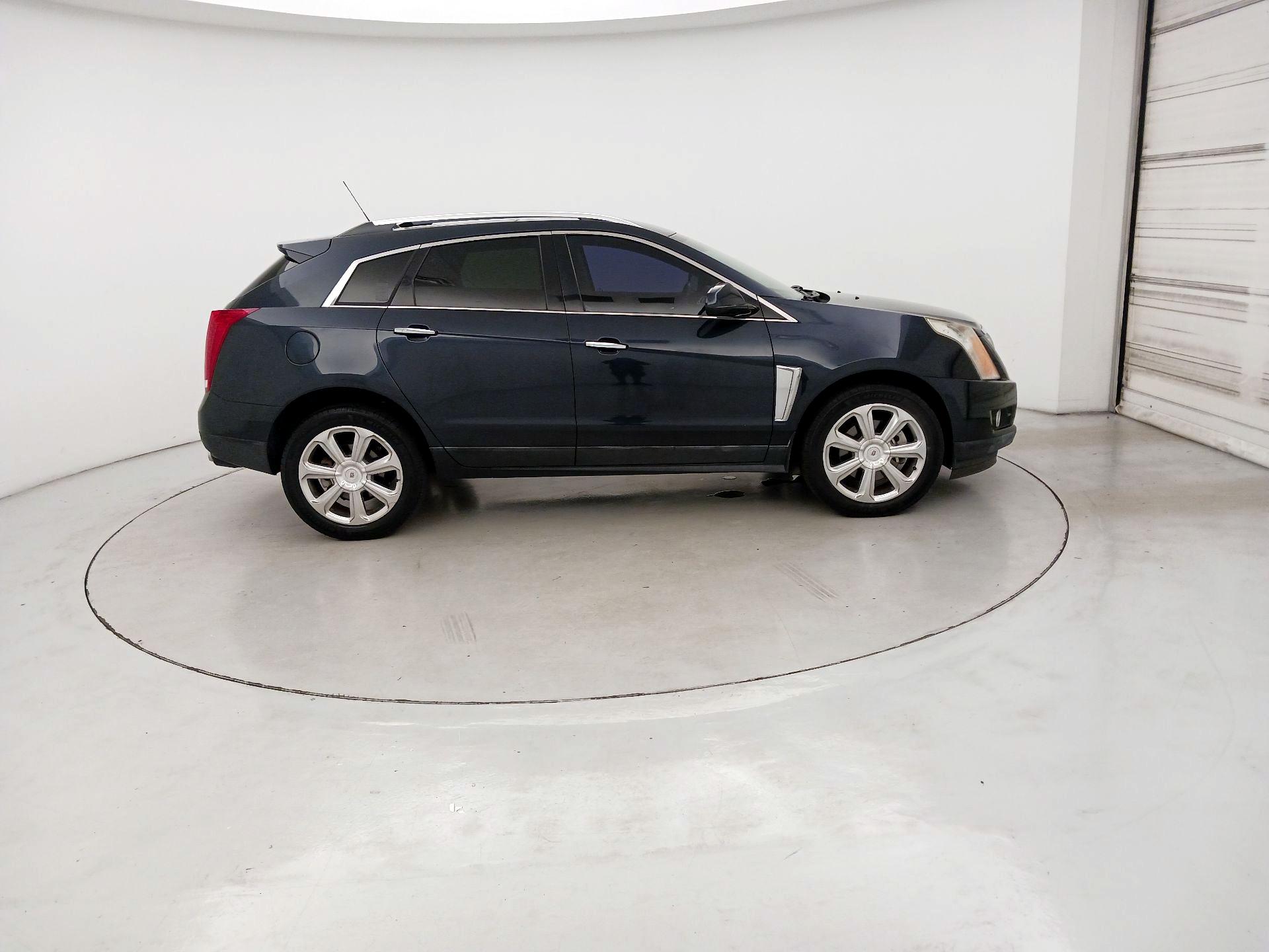 Thumbnail: 2016 Cadillac SRX - 4