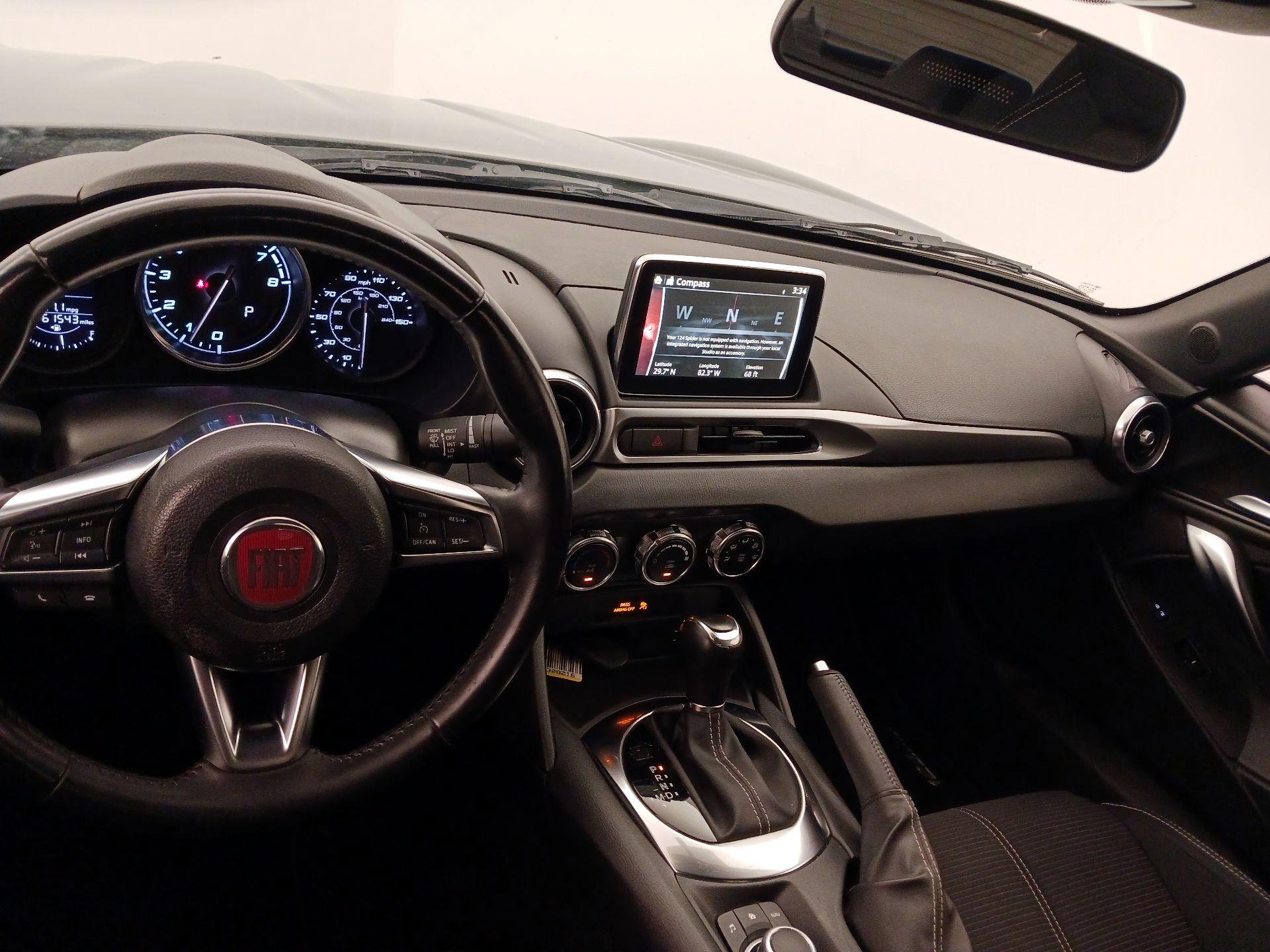 Thumbnail: 2020 Fiat 124 Spider - 9