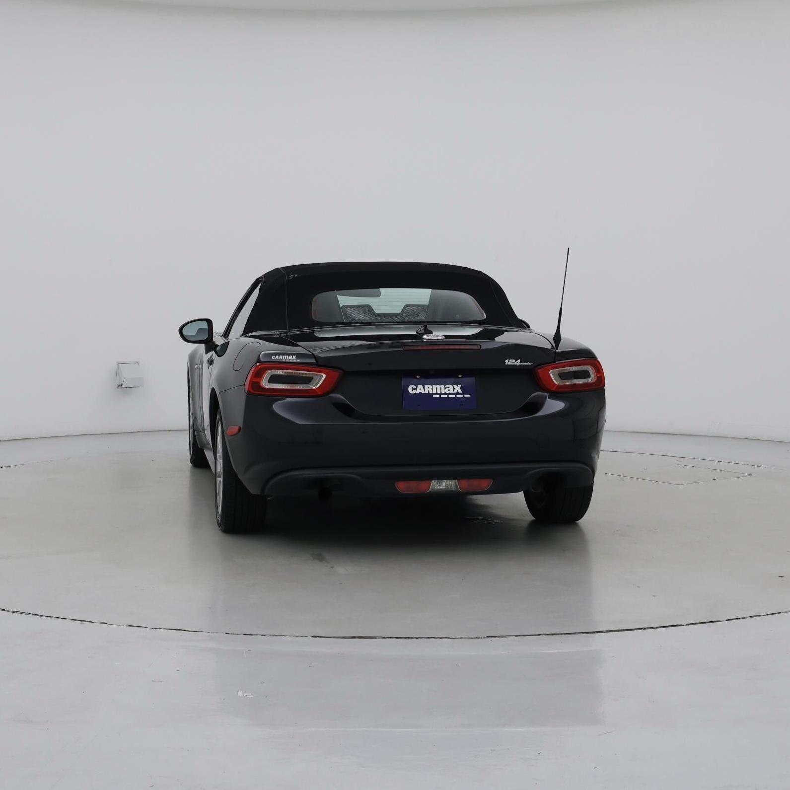 Thumbnail: 2020 Fiat 124 Spider - 6