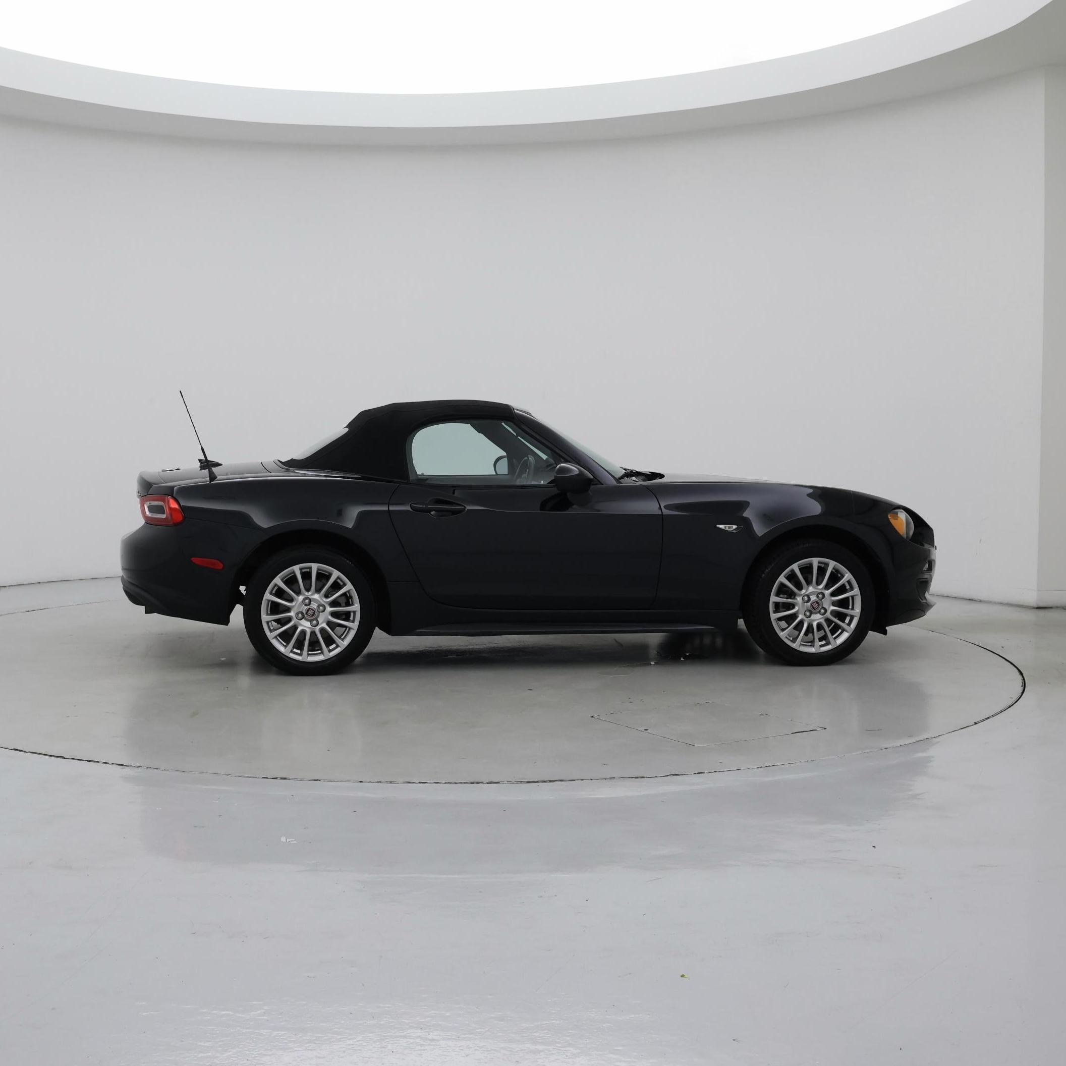 Thumbnail: 2020 Fiat 124 Spider - 7