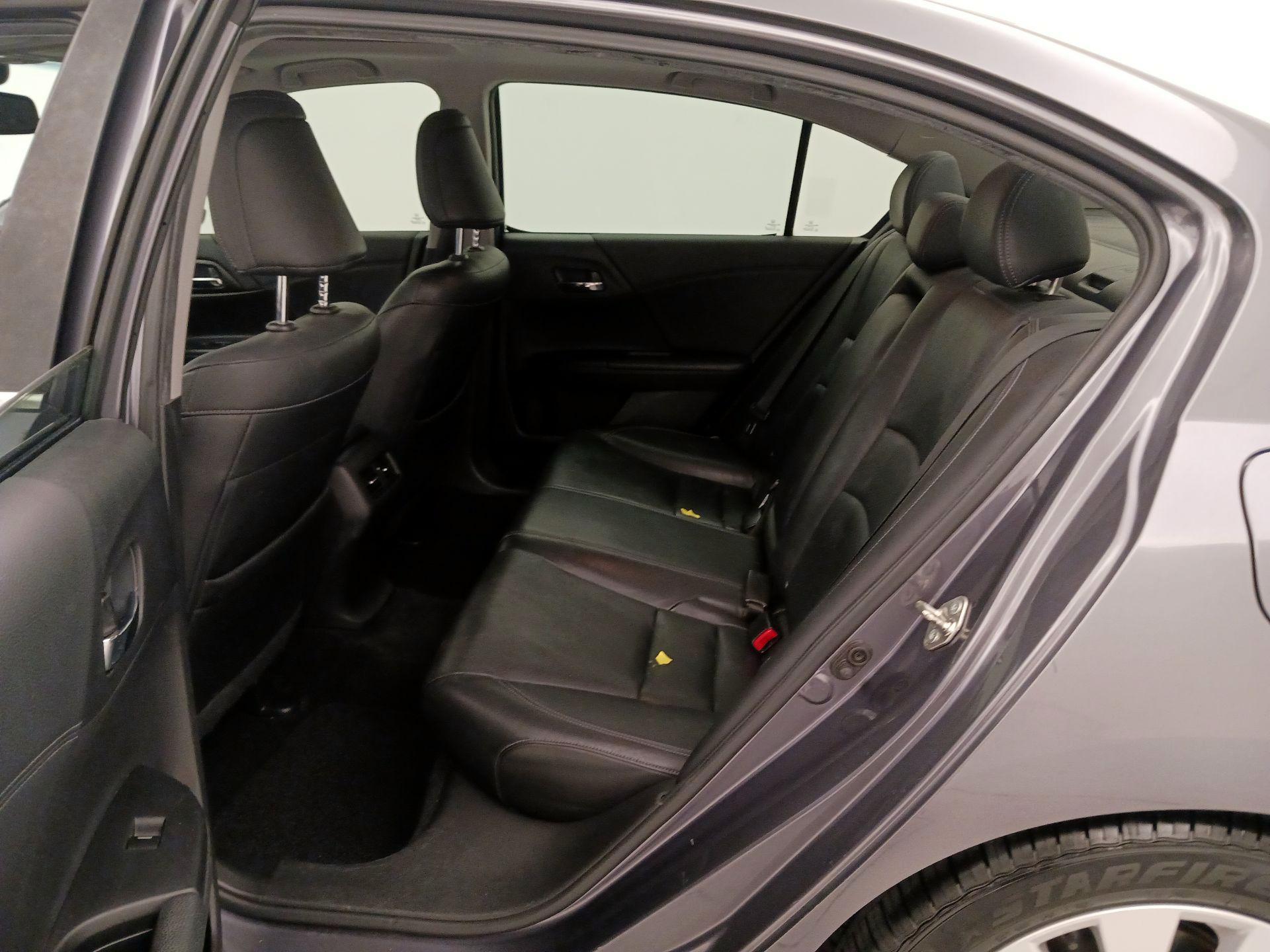 Thumbnail: 2015 Honda Accord - 20