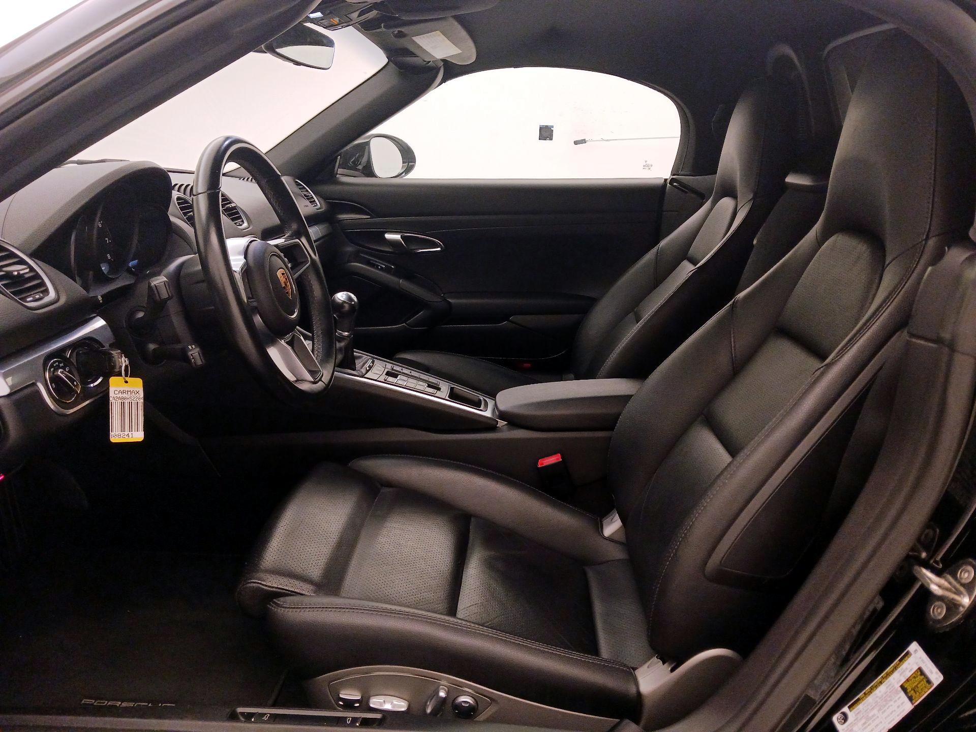 Thumbnail: 2017 Porsche 718 Boxster - 9