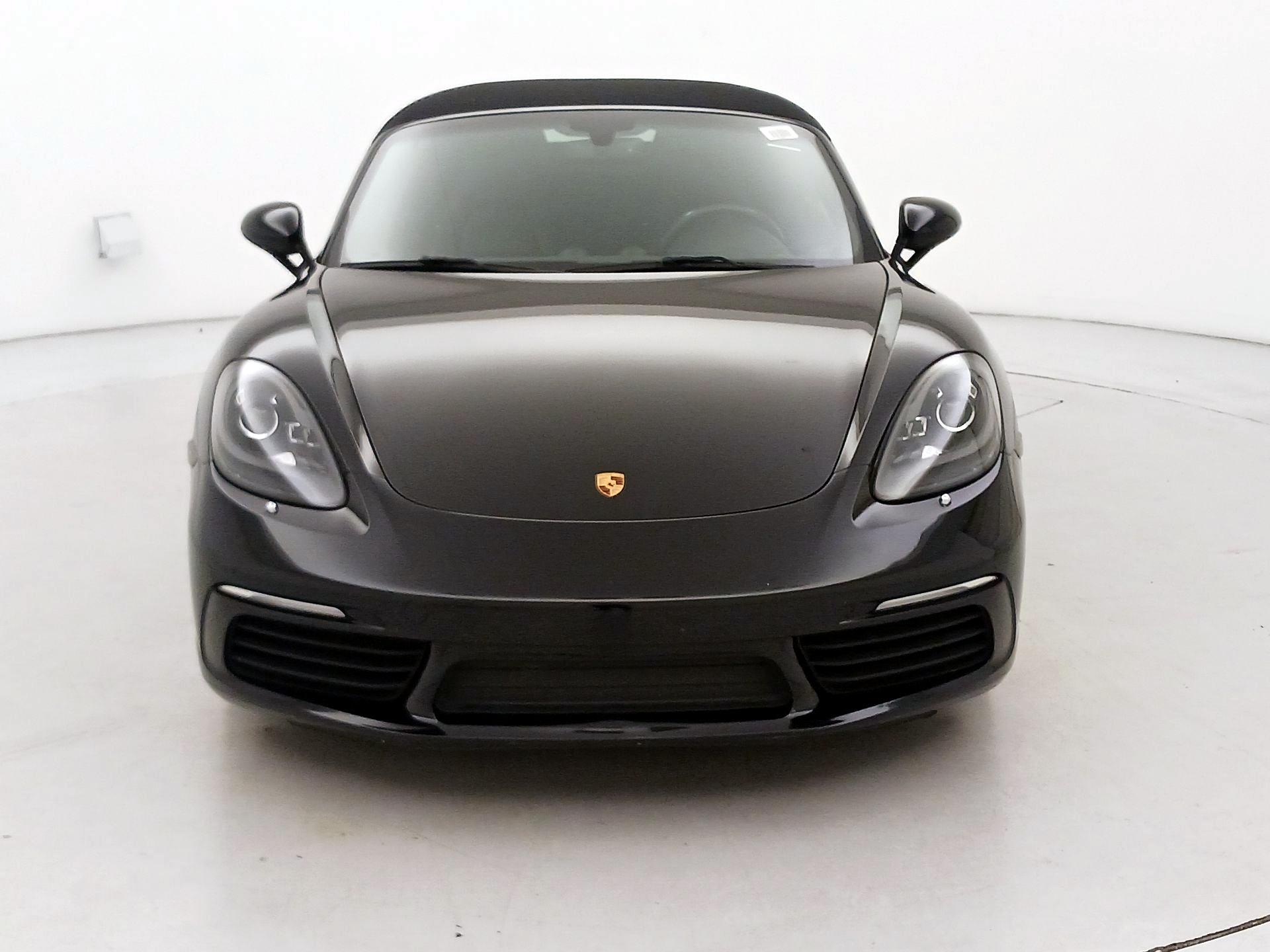 Thumbnail: 2017 Porsche 718 Boxster - 2