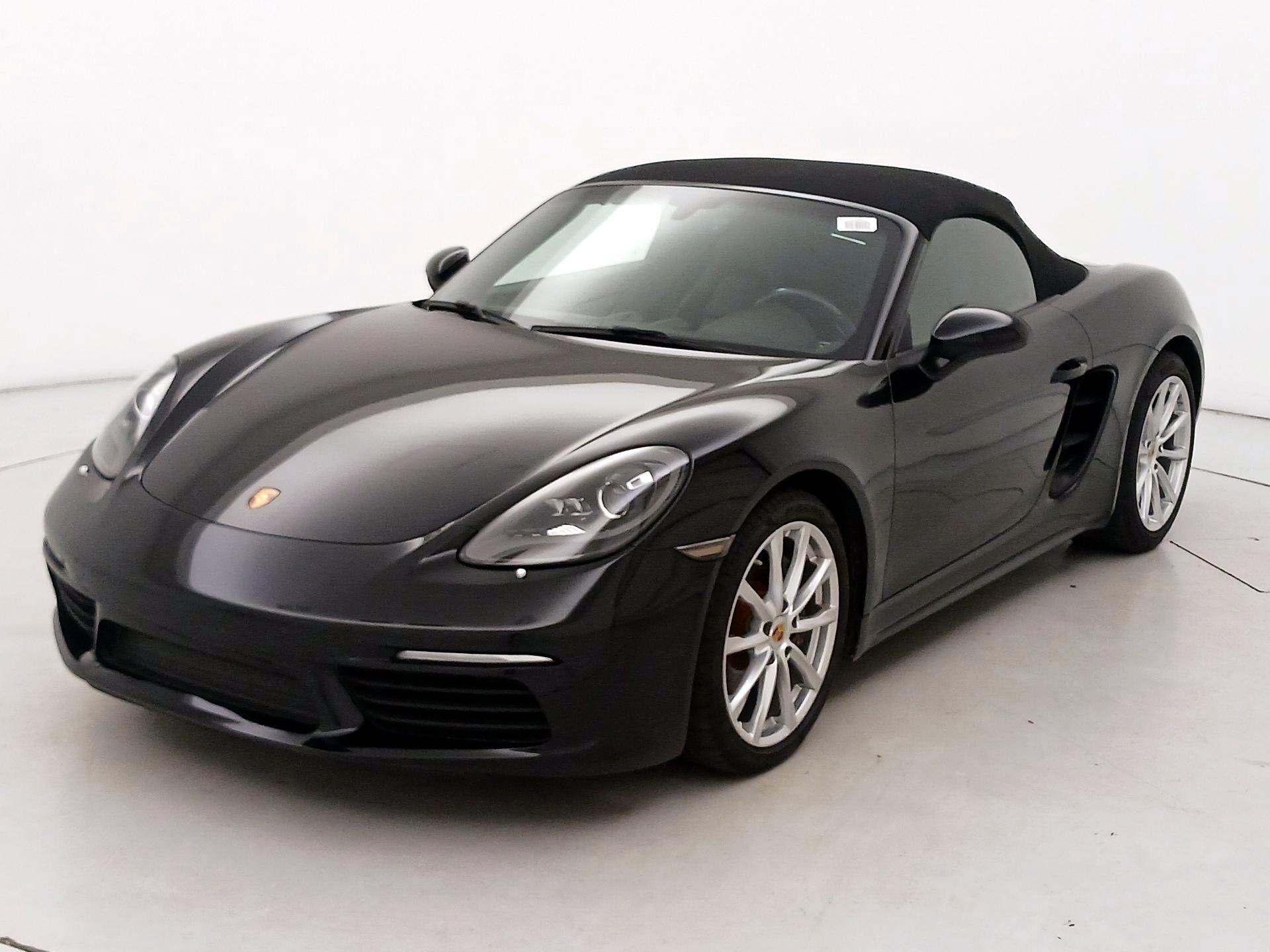 Thumbnail: 2017 Porsche 718 Boxster - 3