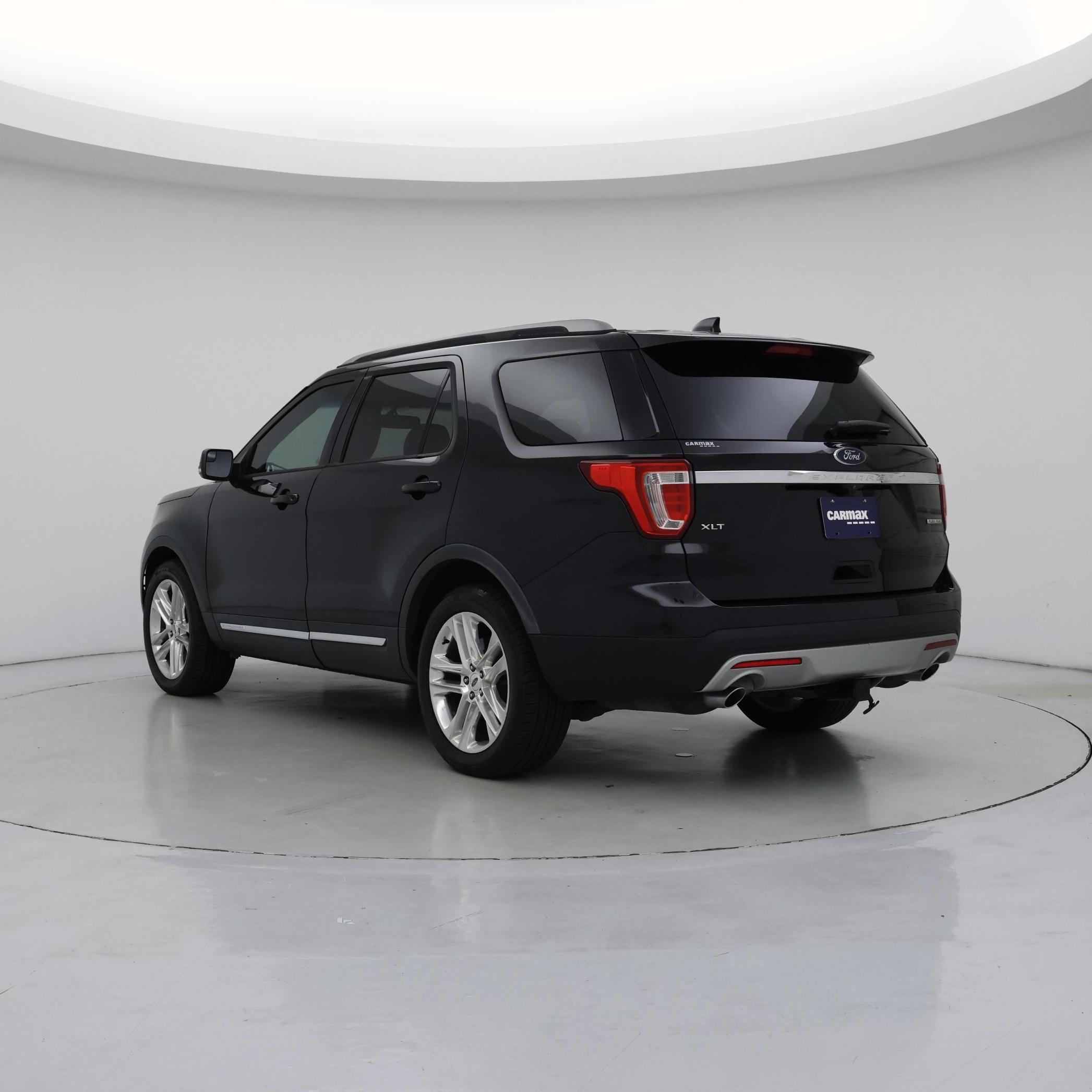 Thumbnail: 2016 Ford Explorer - 2