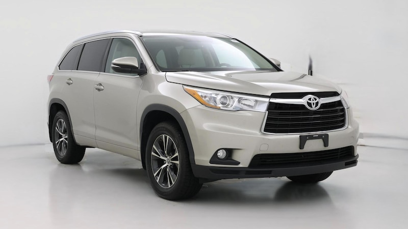 2016 Toyota Highlander XLE Hero Image