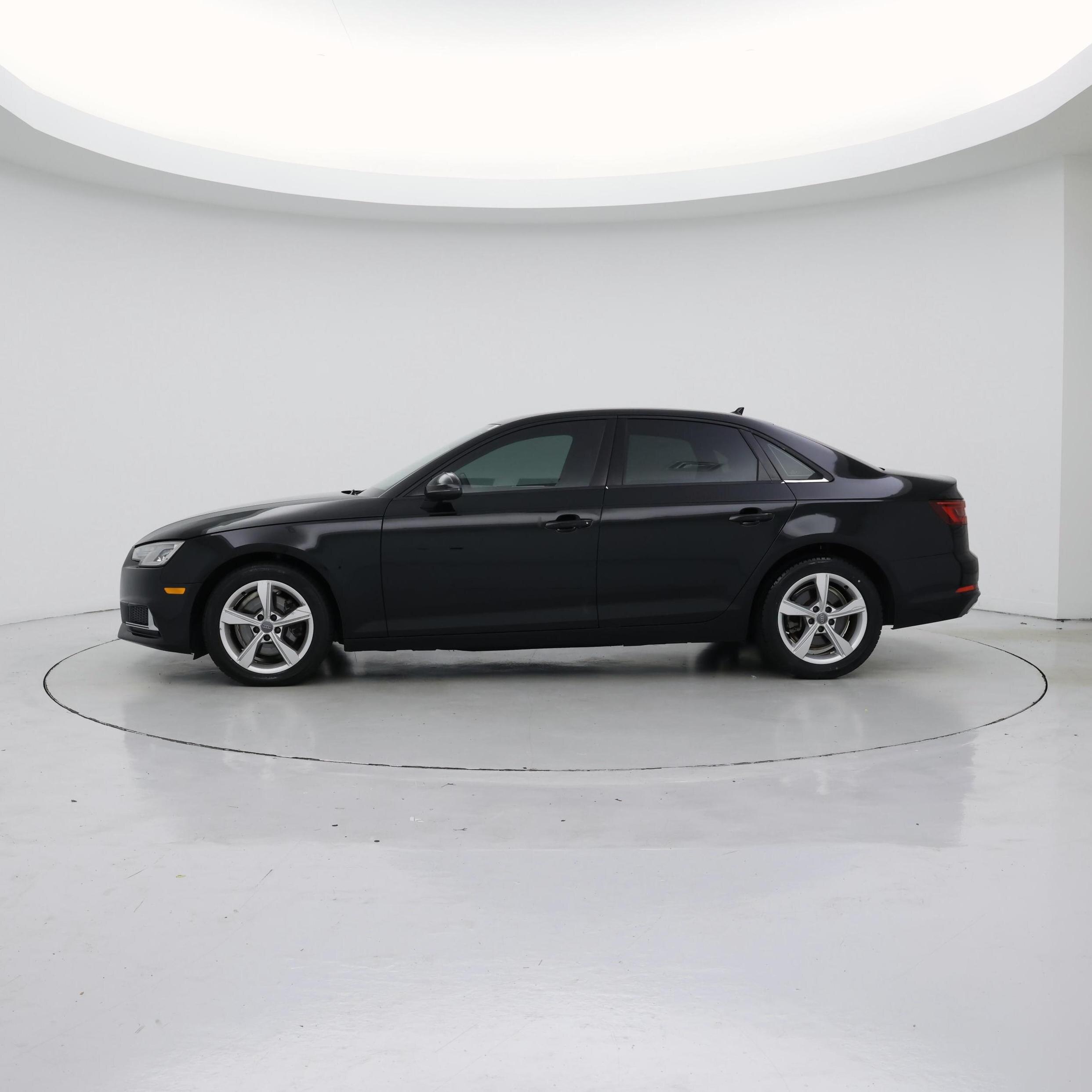 Thumbnail: 2019 Audi A4 - 3