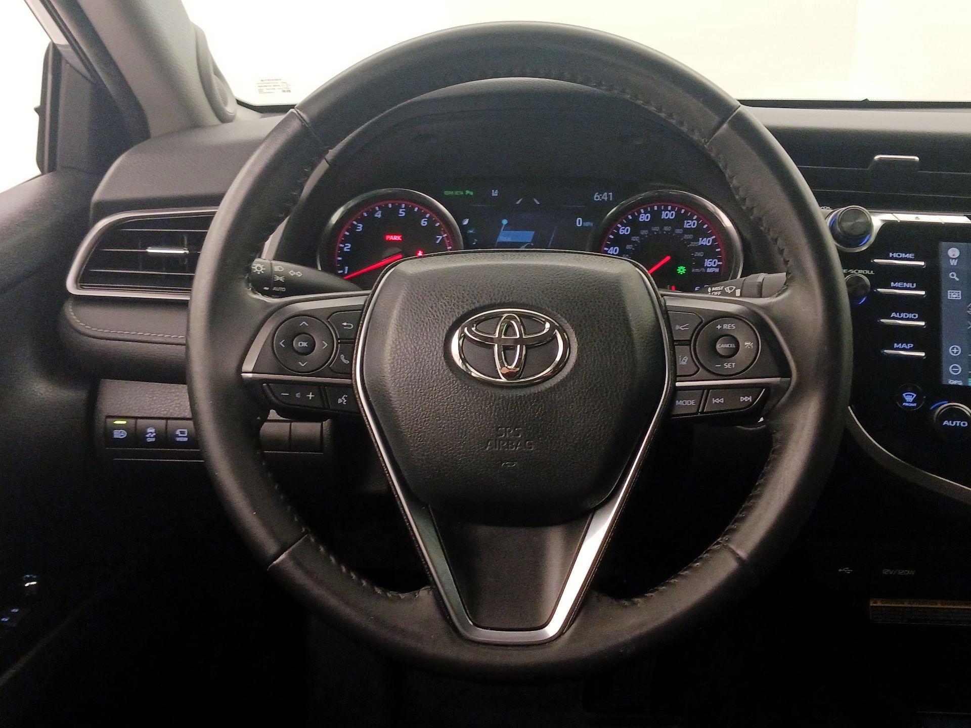 Thumbnail: 2020 Toyota Camry - 10