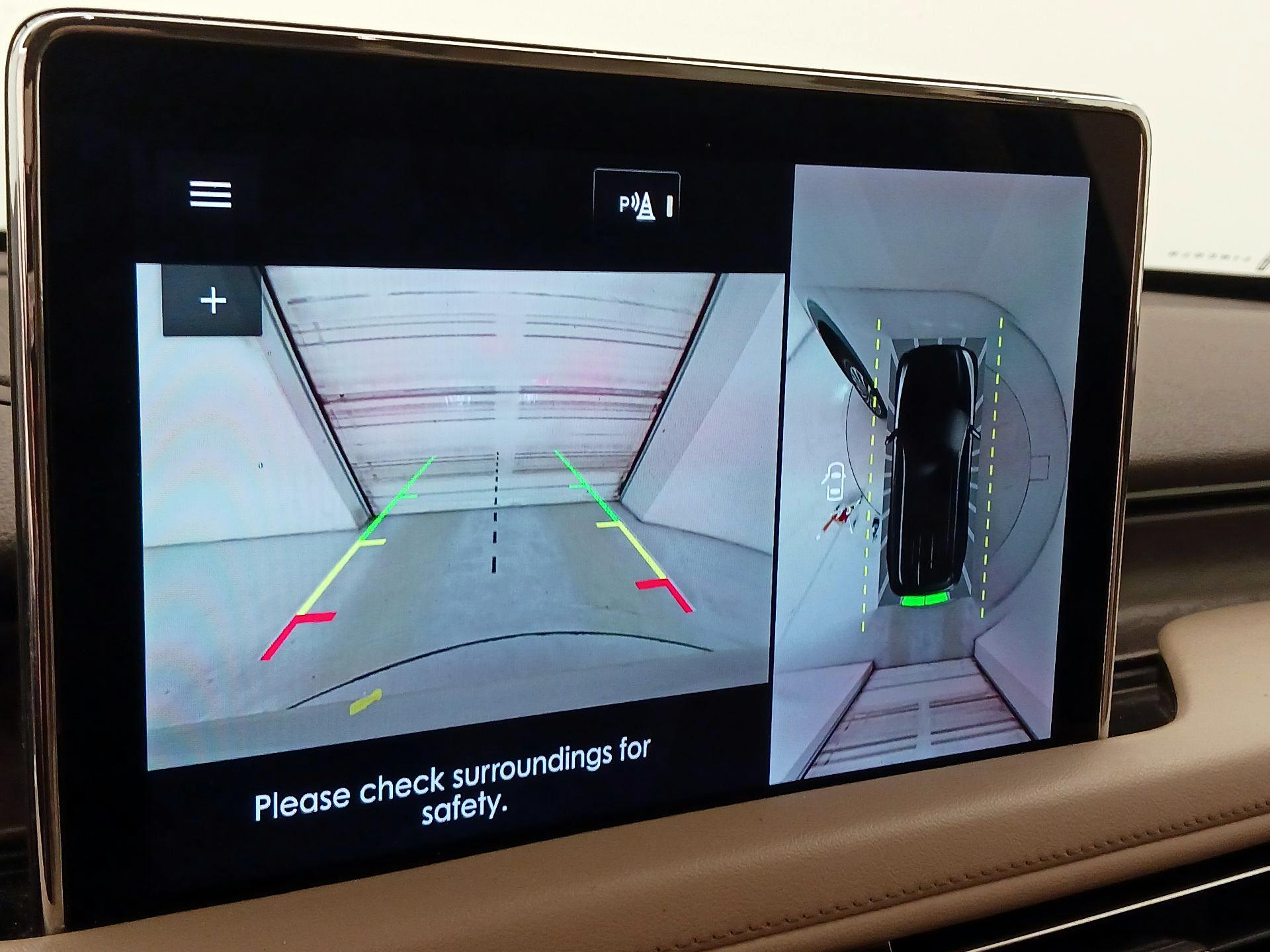 Thumbnail: 2022 Lincoln Aviator - 15