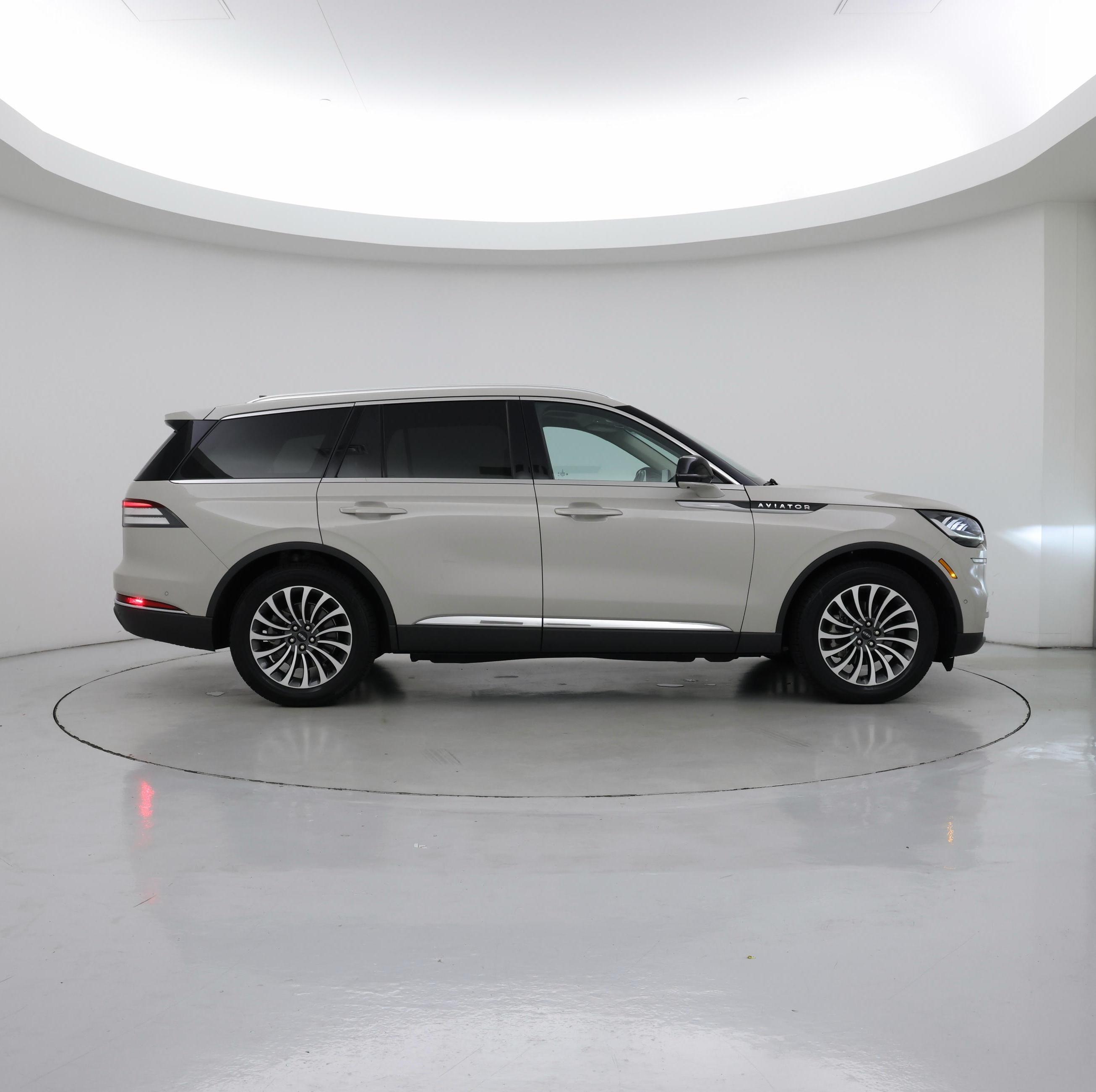 Thumbnail: 2022 Lincoln Aviator - 7