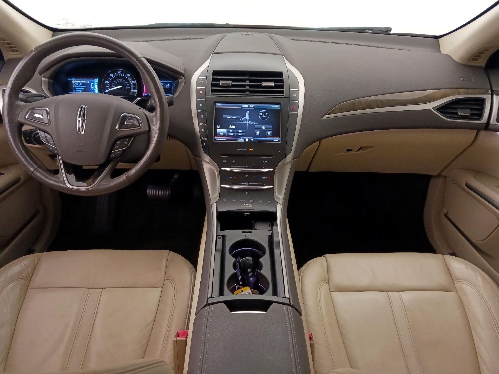 Thumbnail: 2014 Lincoln MKZ - 9