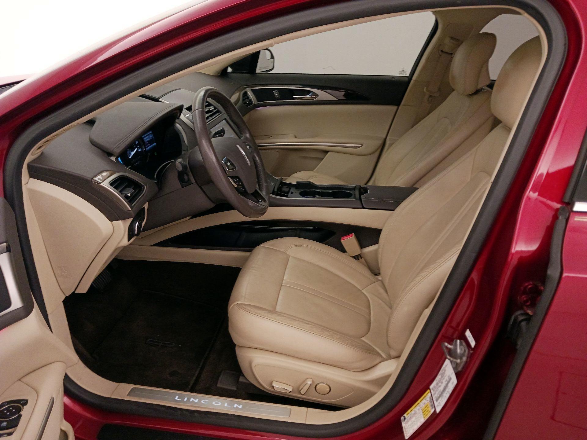 Thumbnail: 2014 Lincoln MKZ - 11