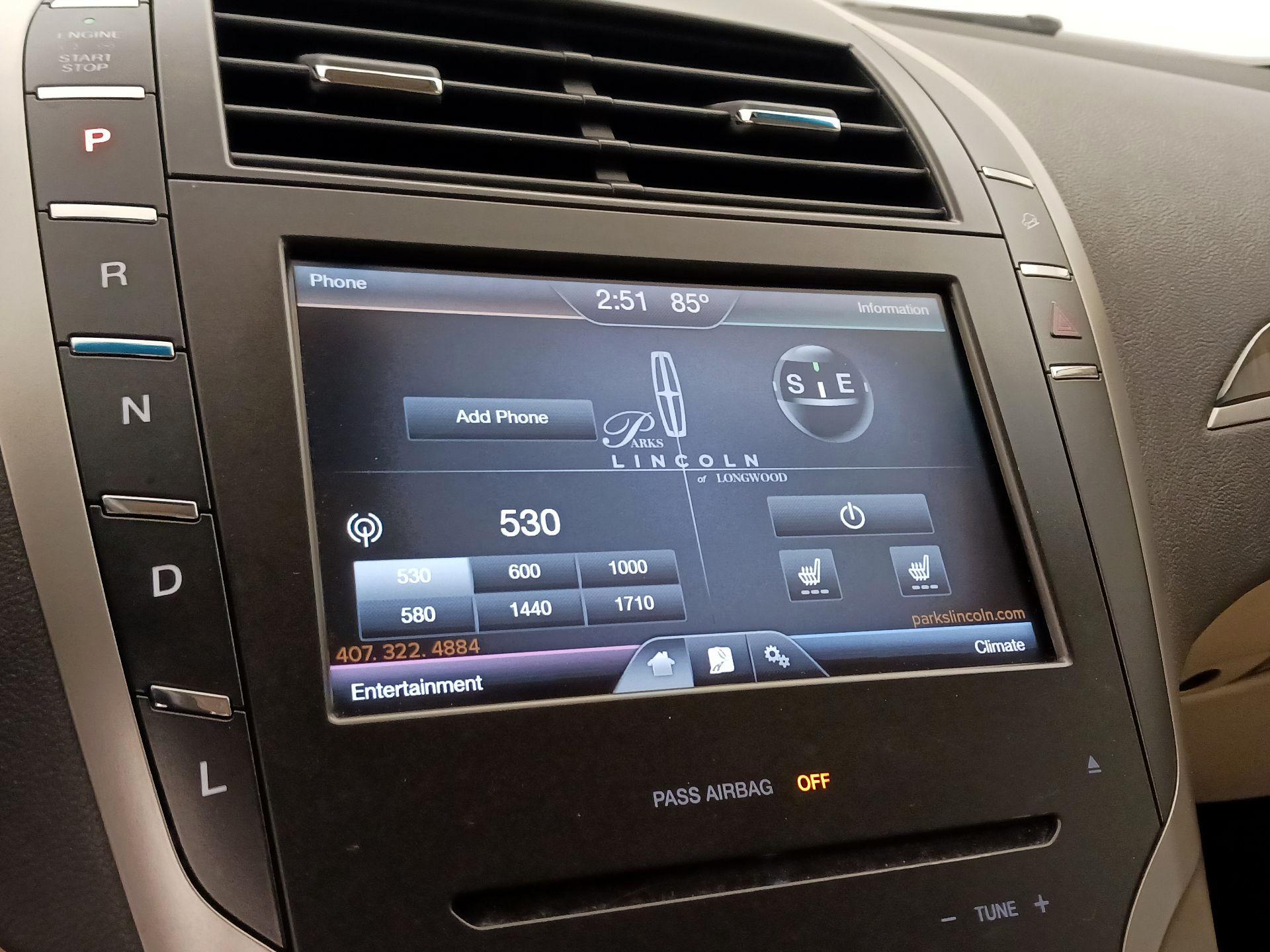 Thumbnail: 2014 Lincoln MKZ - 15