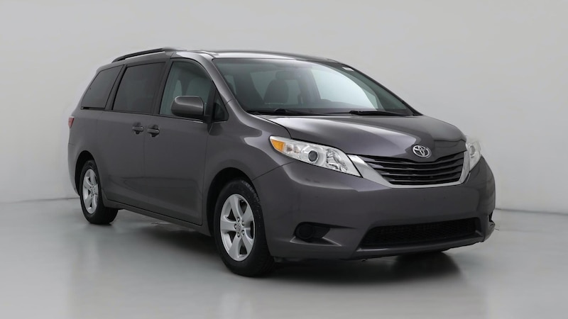 2017 Toyota Sienna LE Hero Image