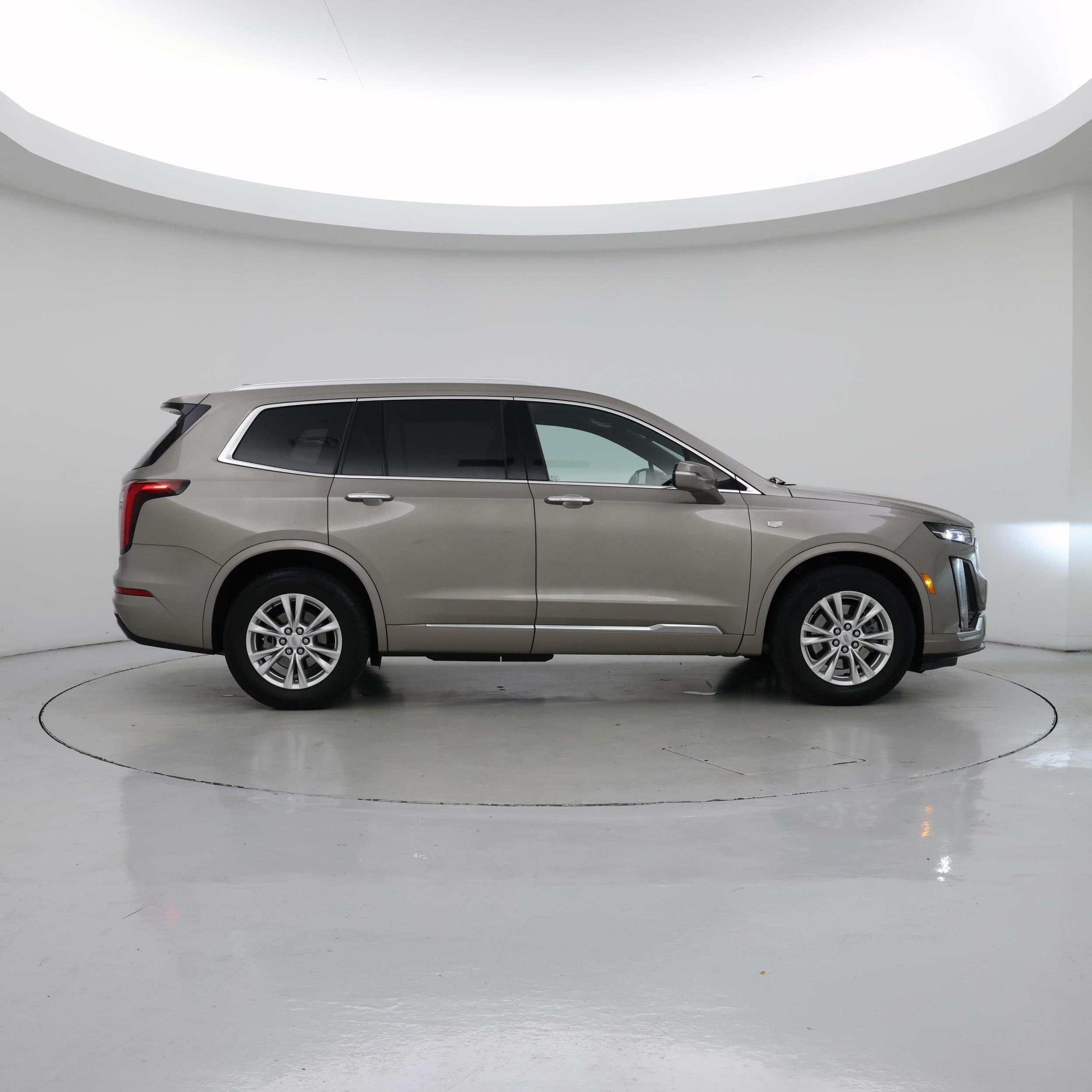Thumbnail: 2022 Cadillac XT6 - 7