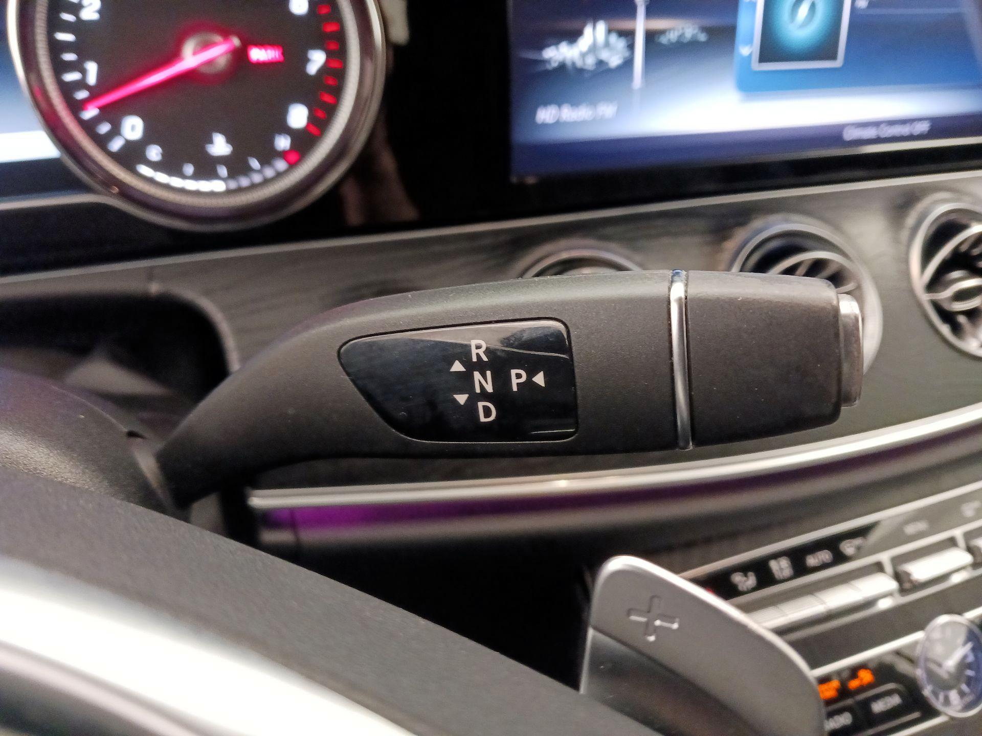 Thumbnail: 2018 Mercedes-Benz E-Class - 17