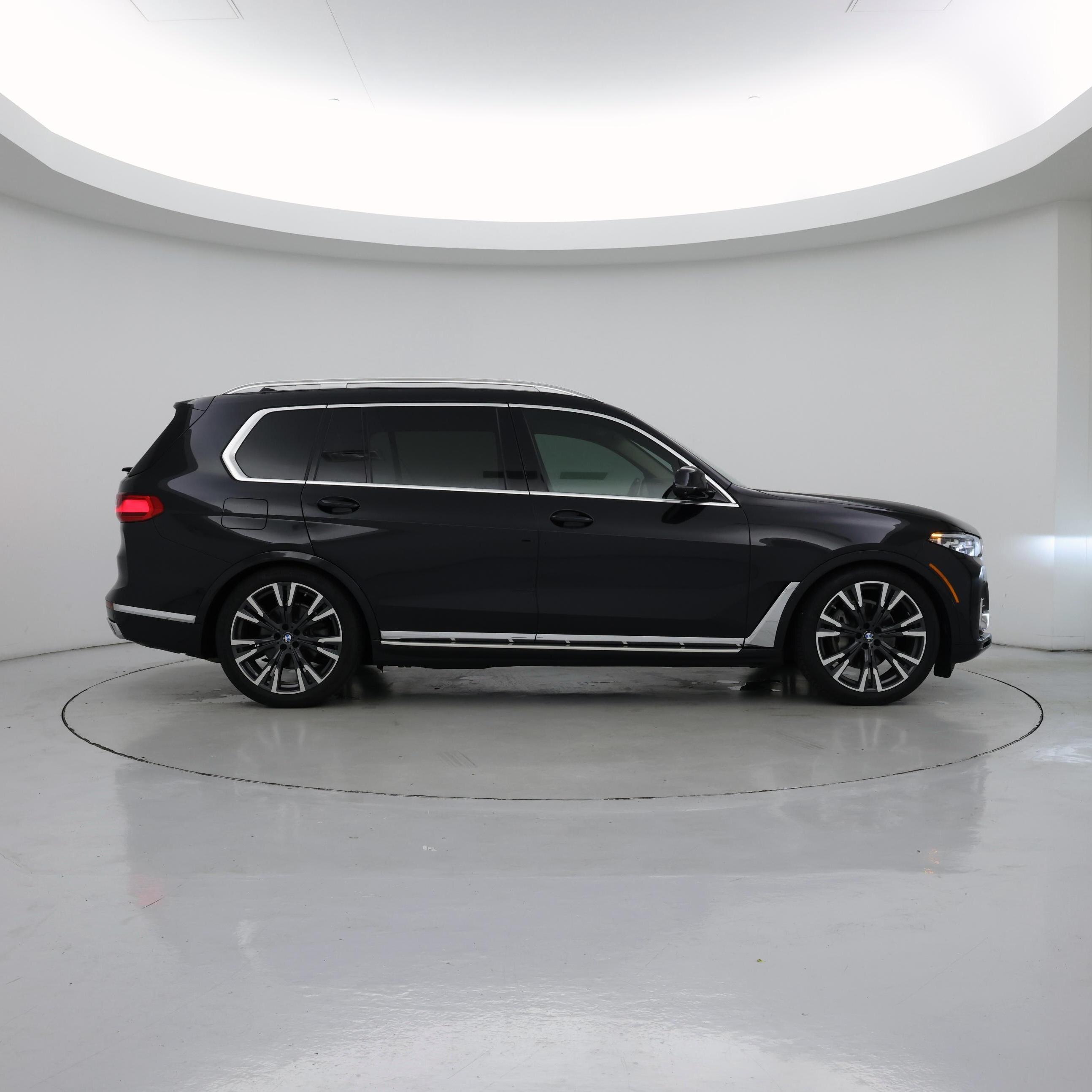 Thumbnail: 2019 BMW X7 - 7