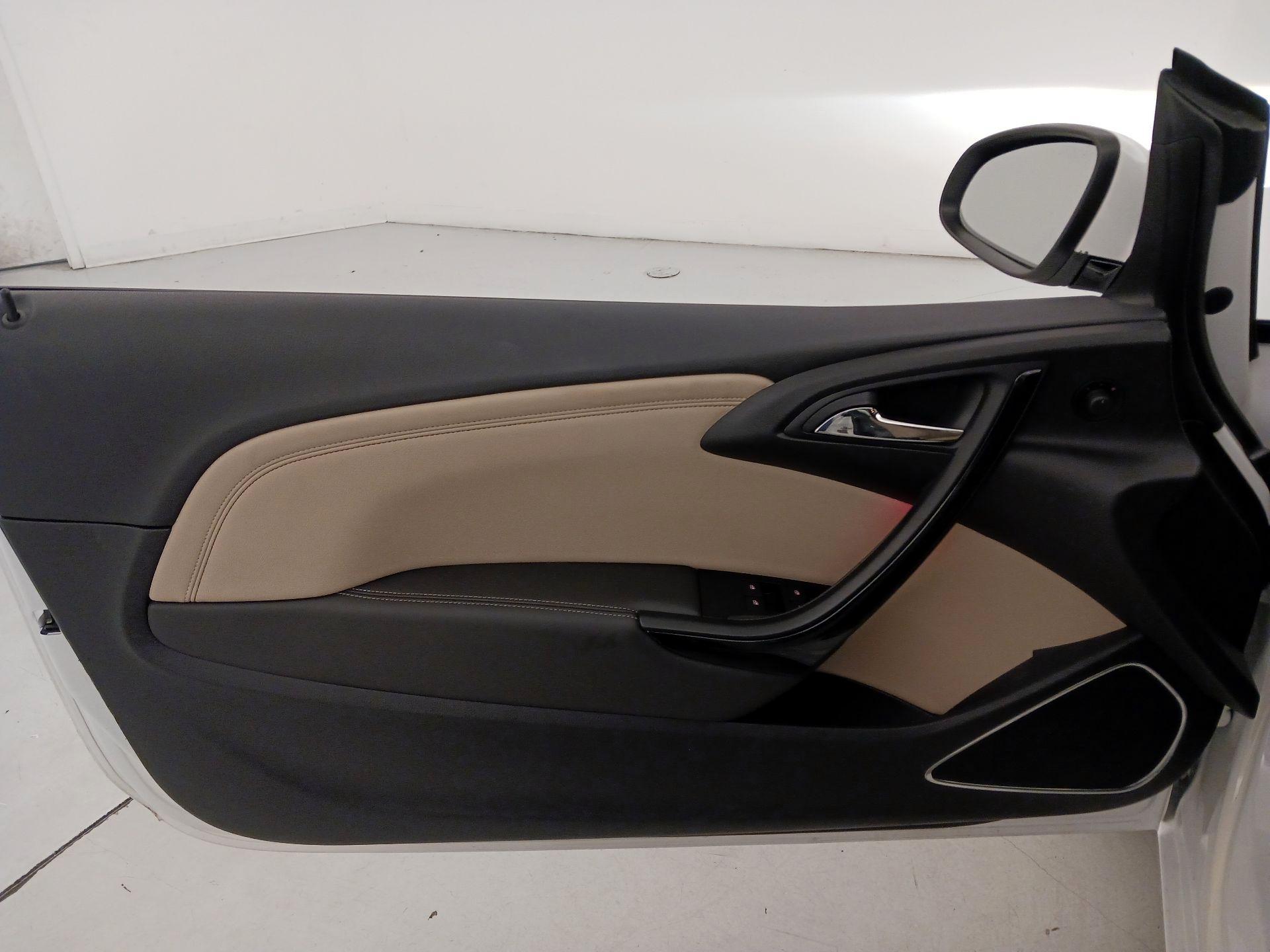 Thumbnail: 2018 Buick Cascada - 12