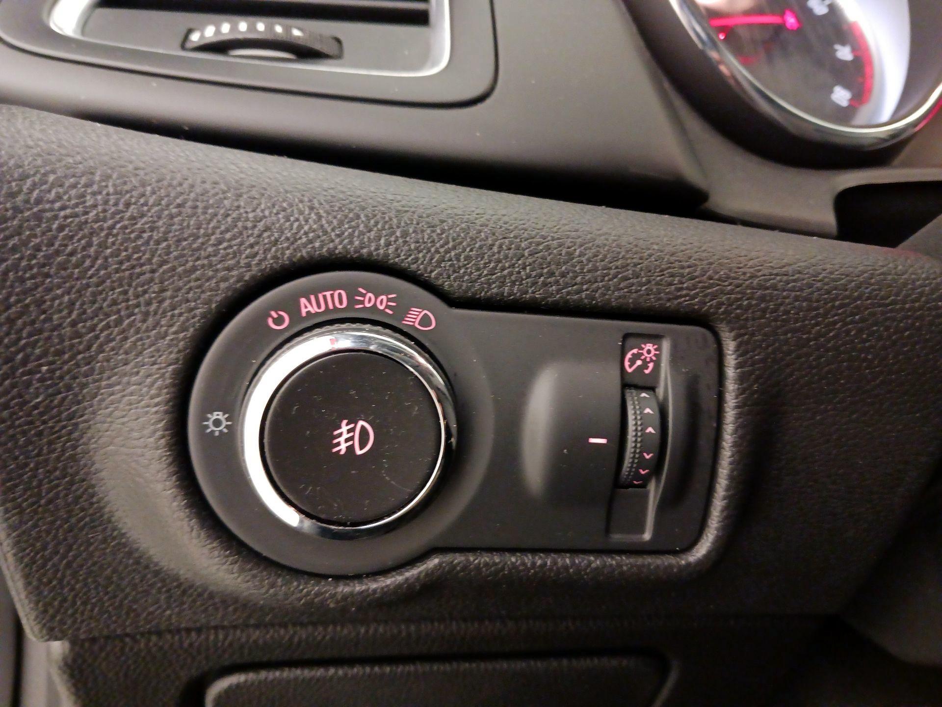 Thumbnail: 2018 Buick Cascada - 13