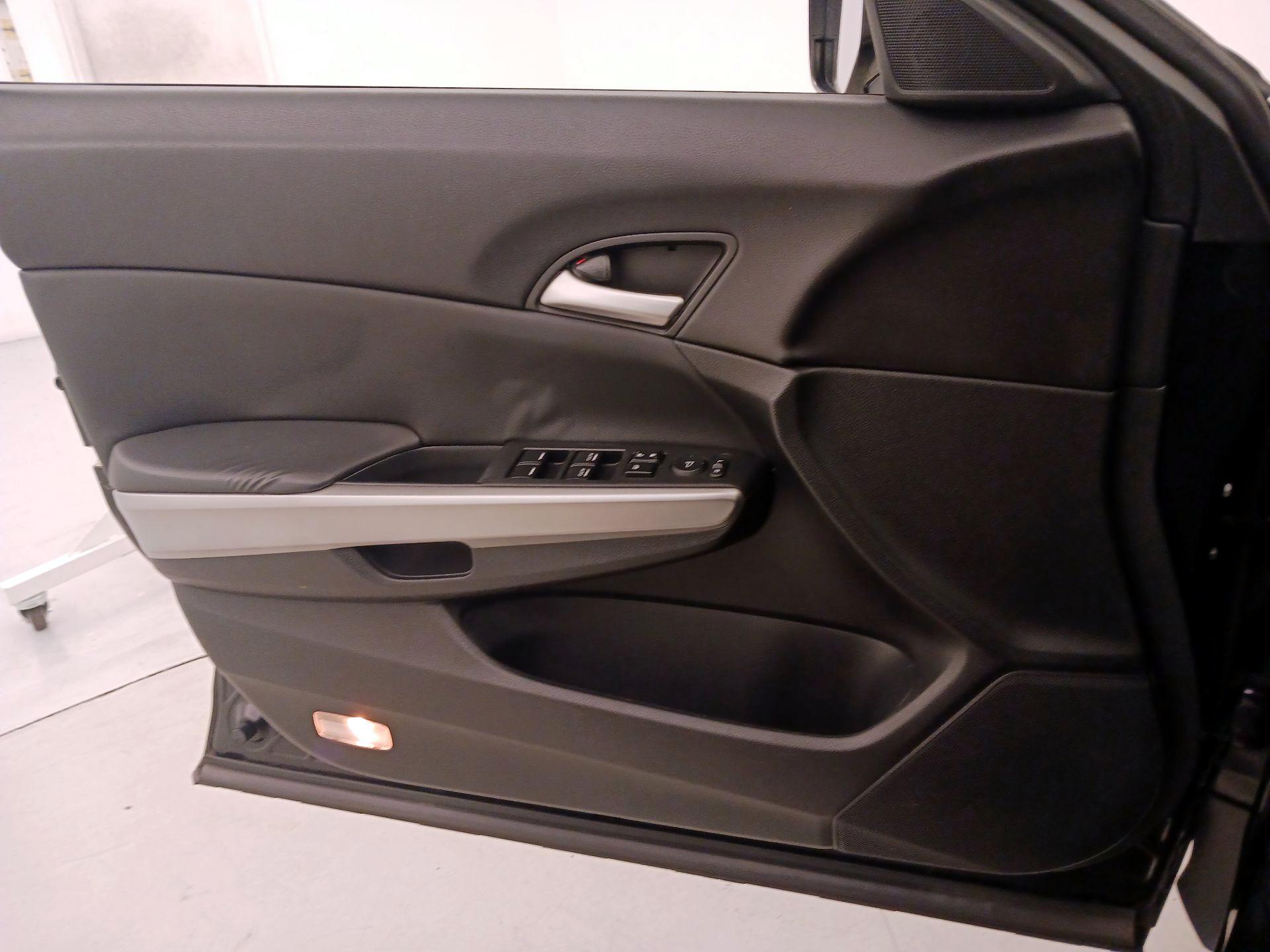 Thumbnail: 2013 Honda Accord Crosstour - 12