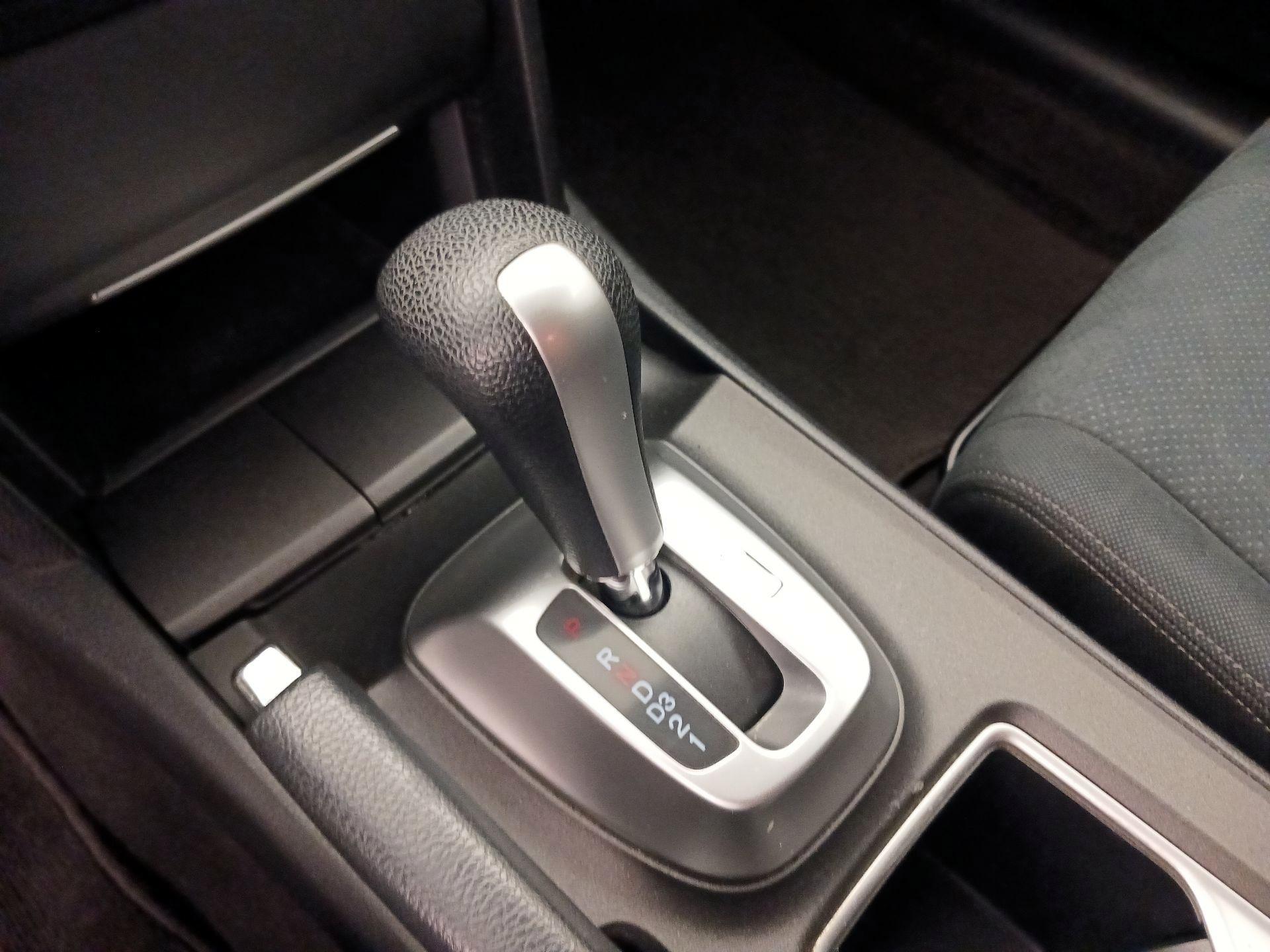 Thumbnail: 2013 Honda Accord Crosstour - 17