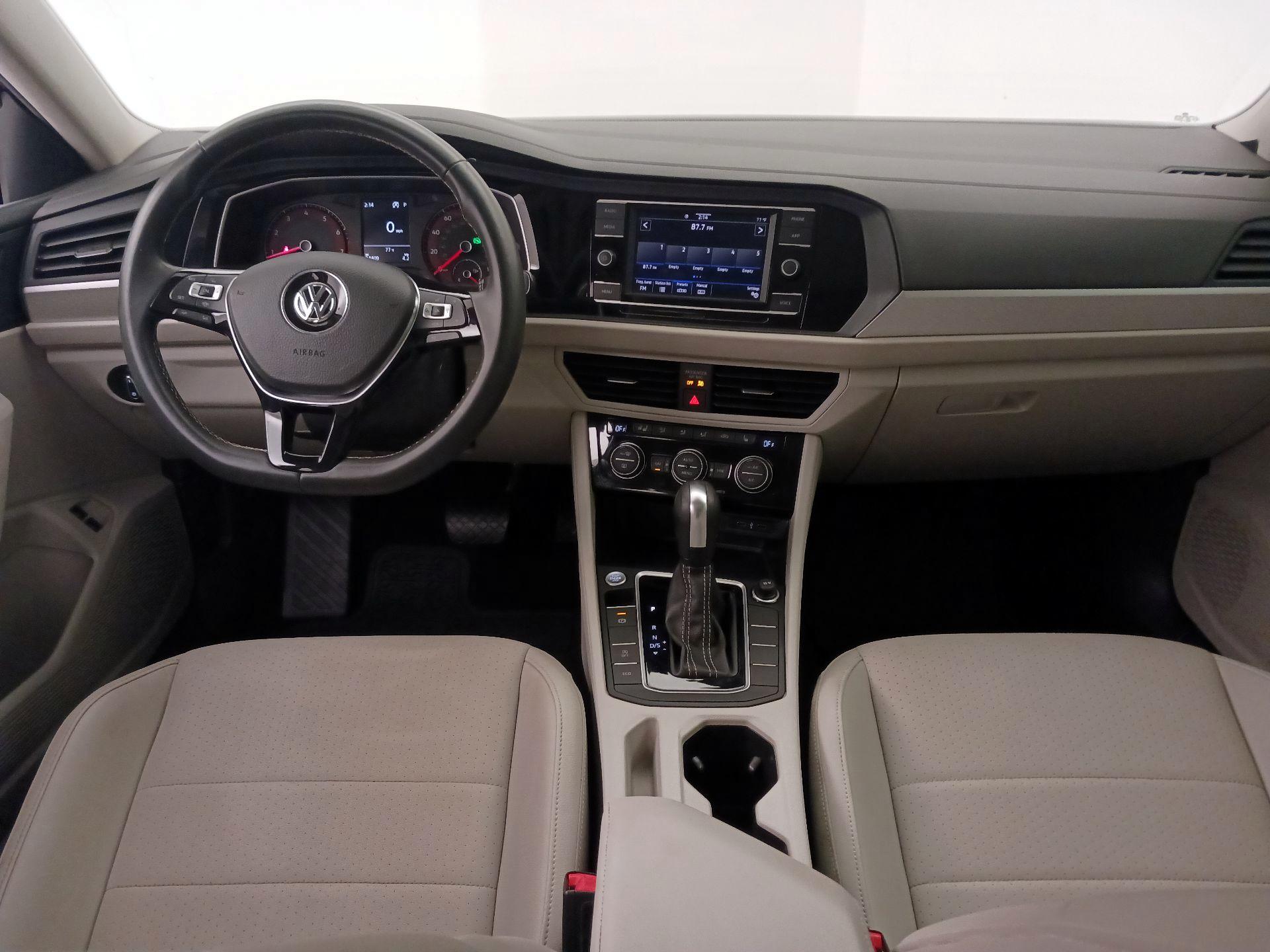 Thumbnail: 2021 Volkswagen Jetta - 9