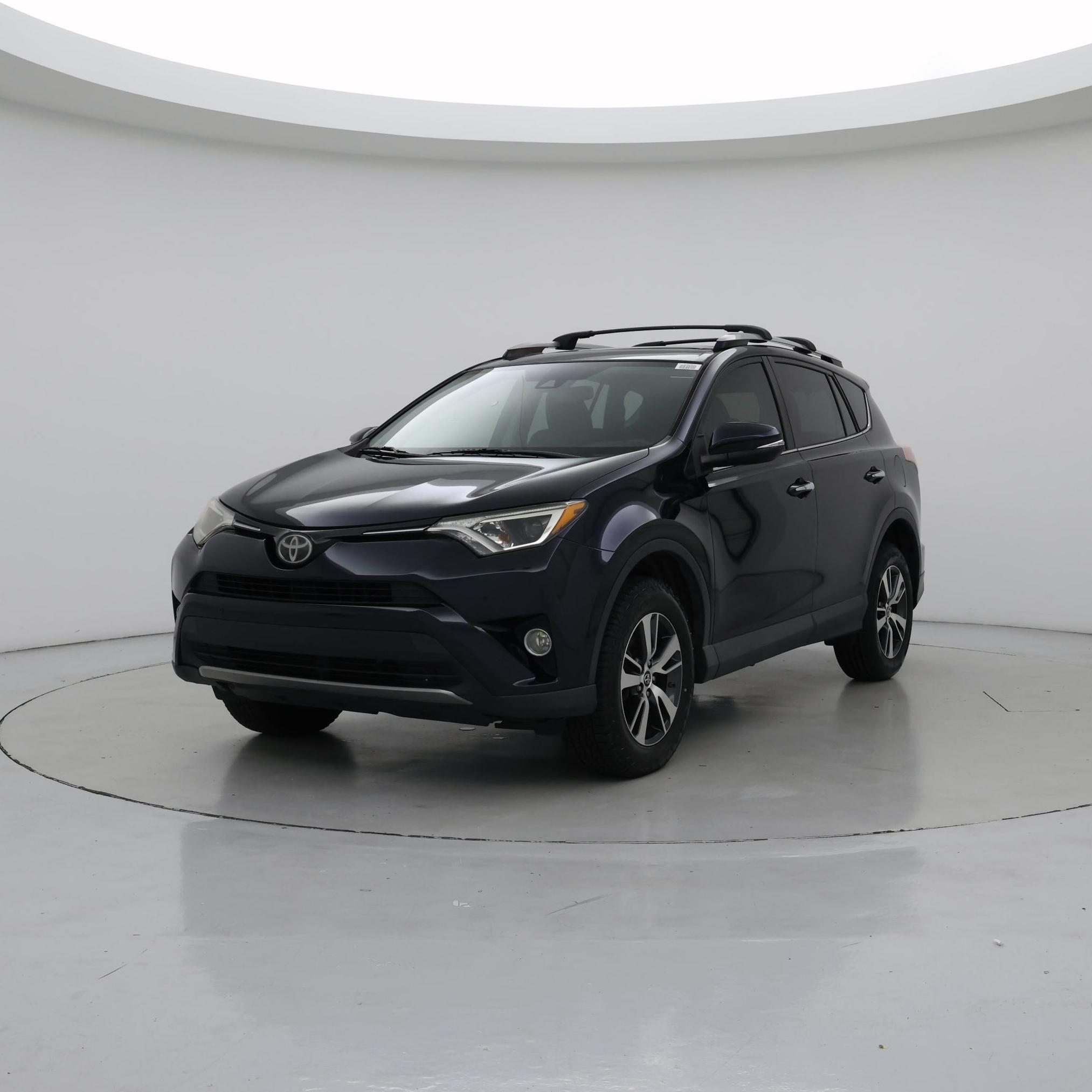 Thumbnail: 2018 Toyota RAV4 - 4