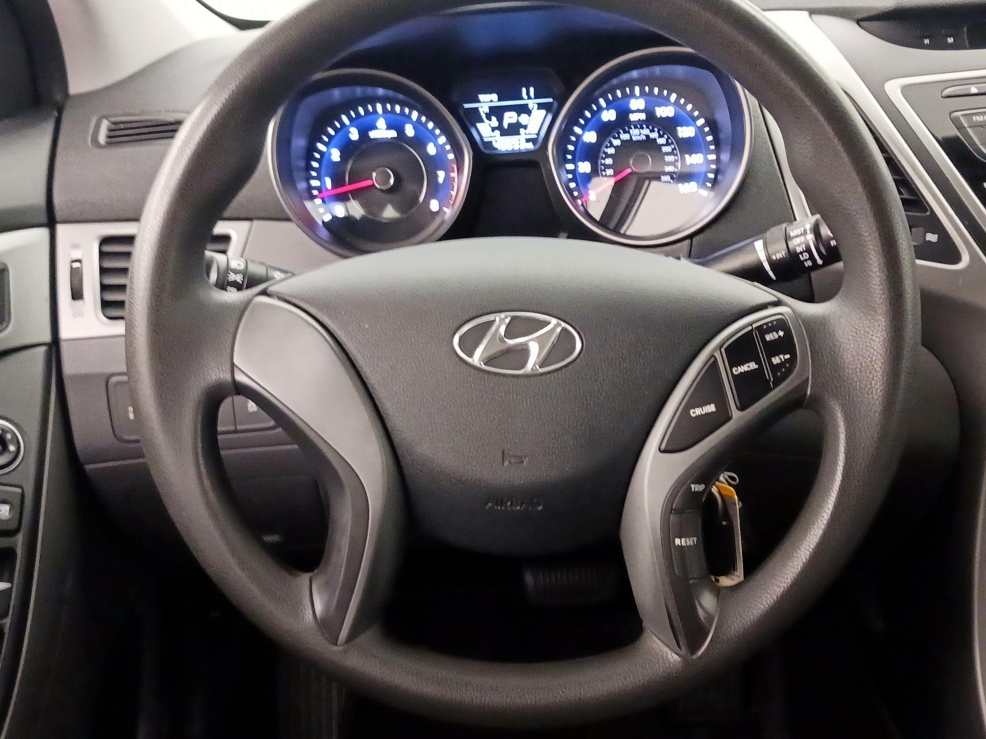 Thumbnail: 2016 Hyundai Elantra - 10