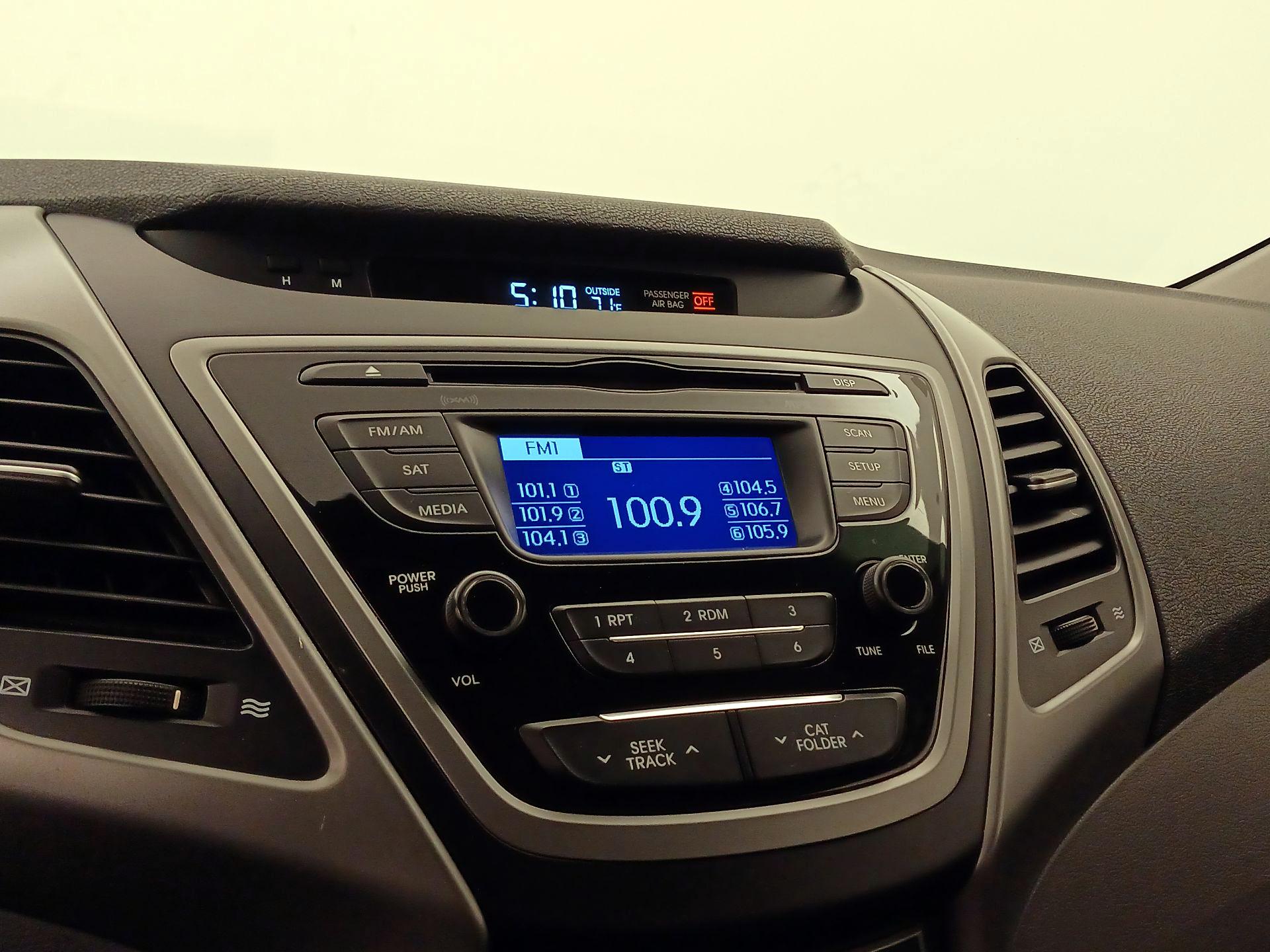 Thumbnail: 2016 Hyundai Elantra - 14
