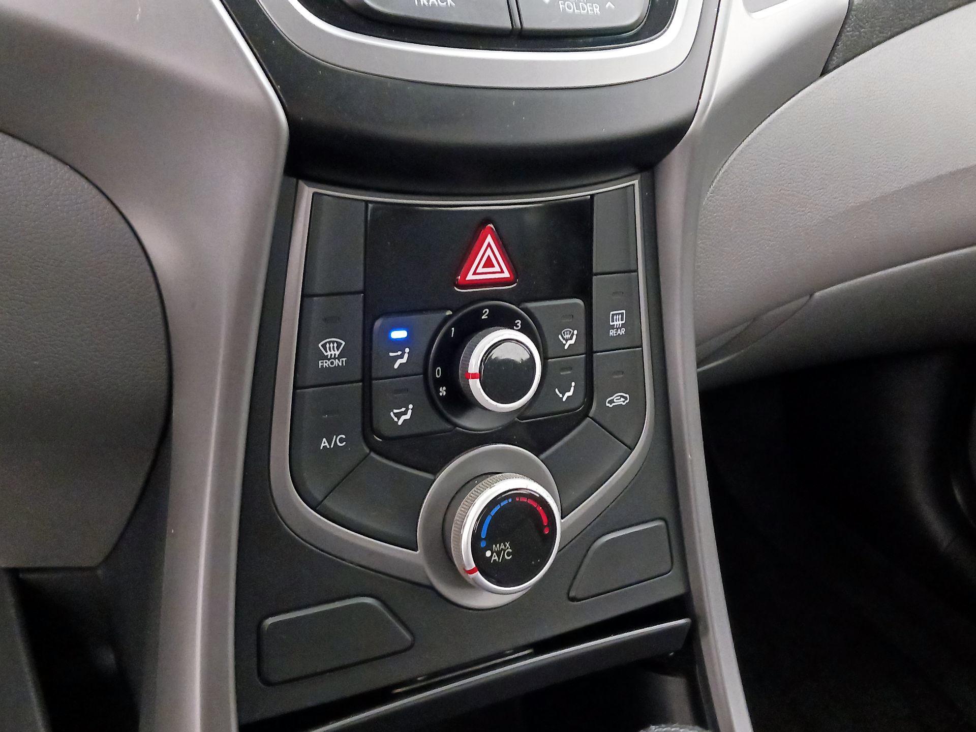 Thumbnail: 2016 Hyundai Elantra - 15