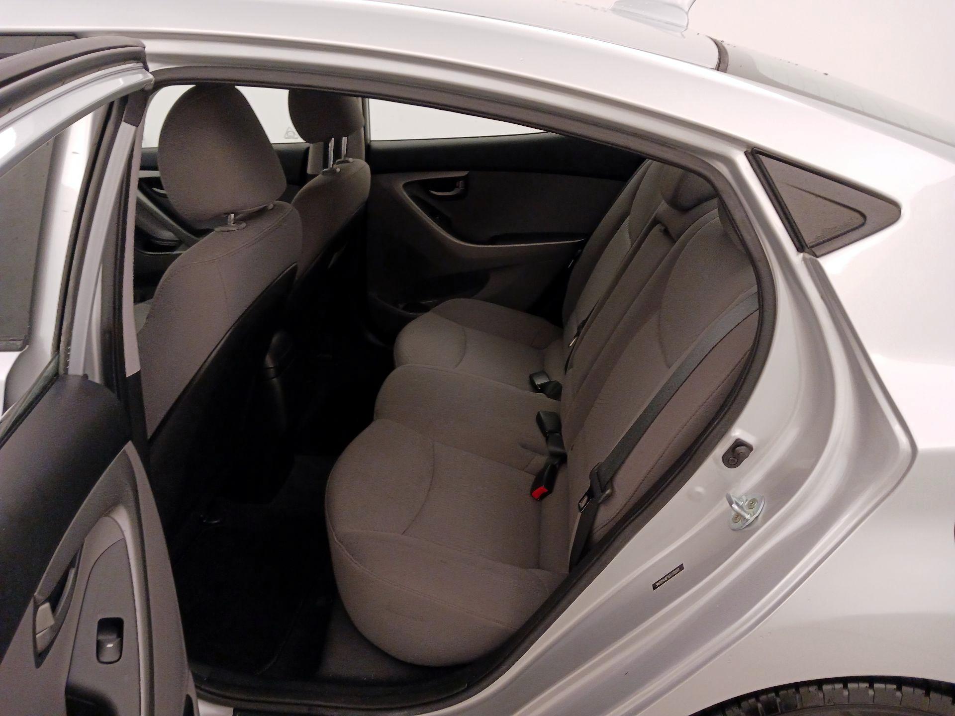 Thumbnail: 2016 Hyundai Elantra - 18