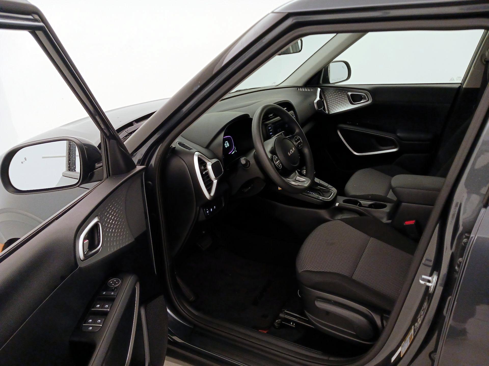 Thumbnail: 2023 Kia Soul - 11