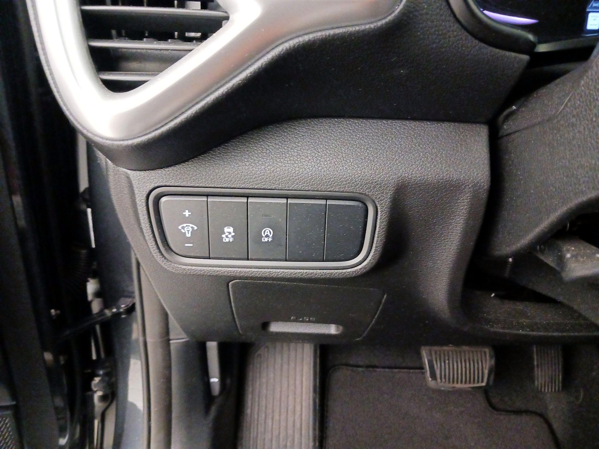 Thumbnail: 2023 Kia Soul - 13