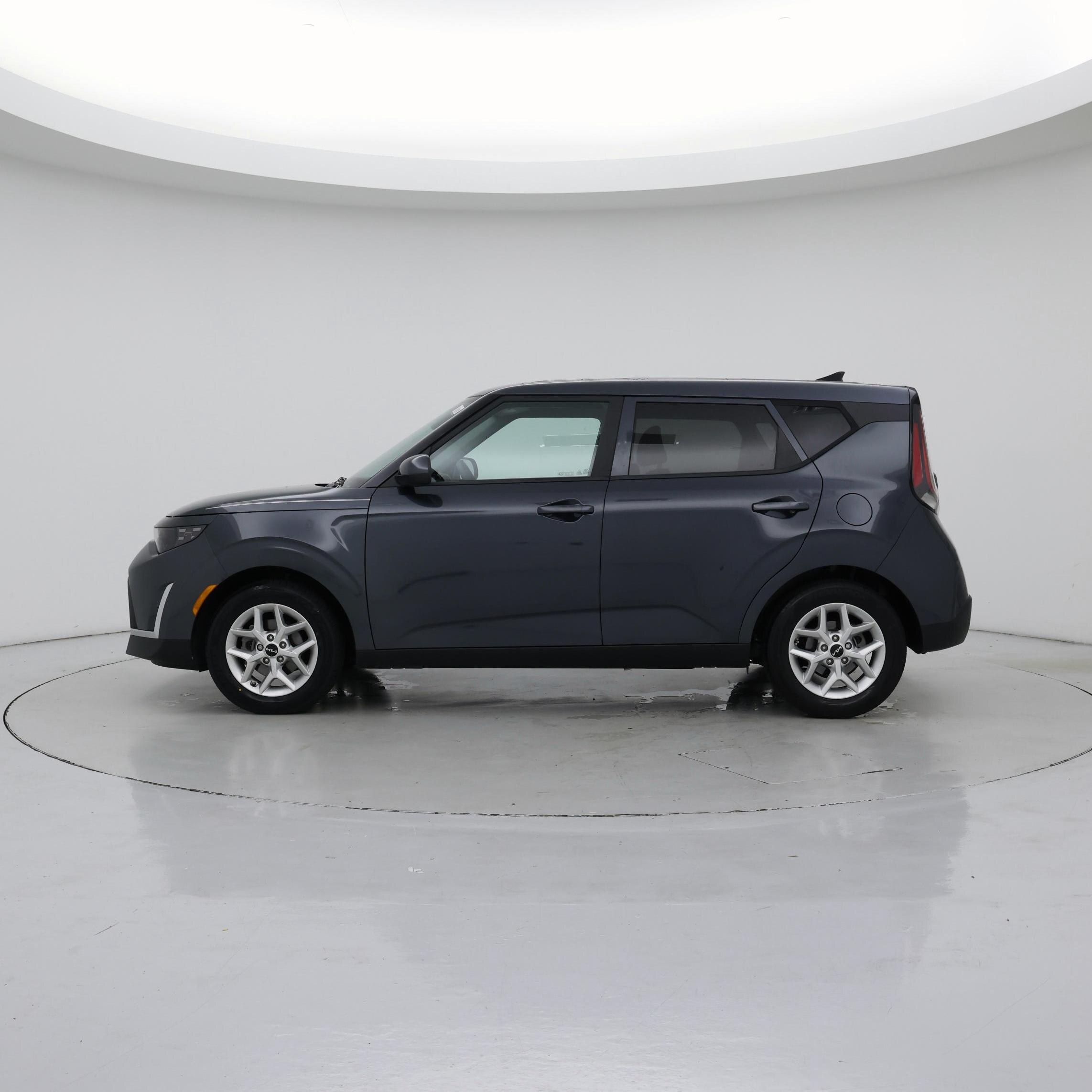 Thumbnail: 2023 Kia Soul - 3