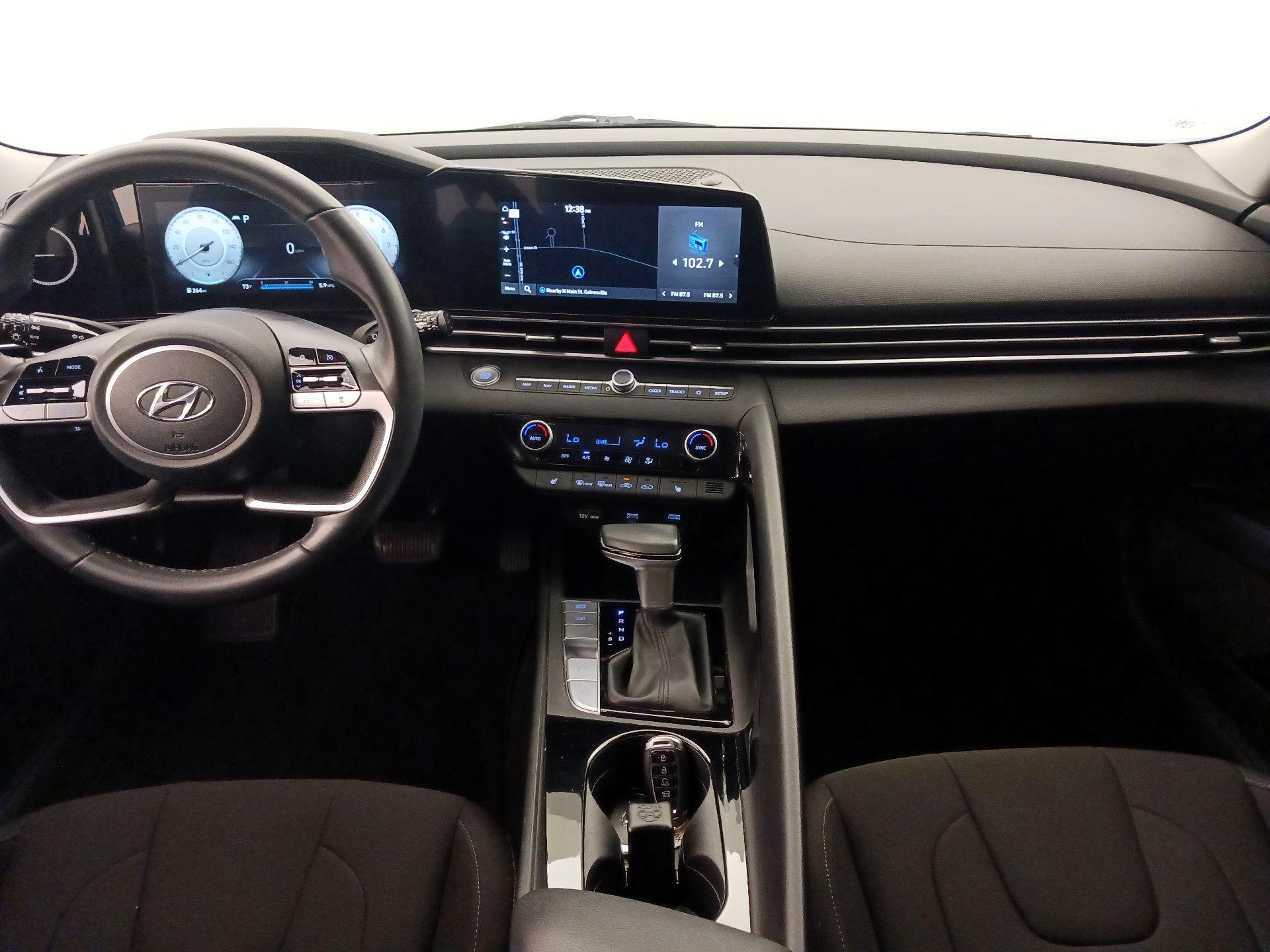 Thumbnail: 2023 Hyundai Elantra - 9