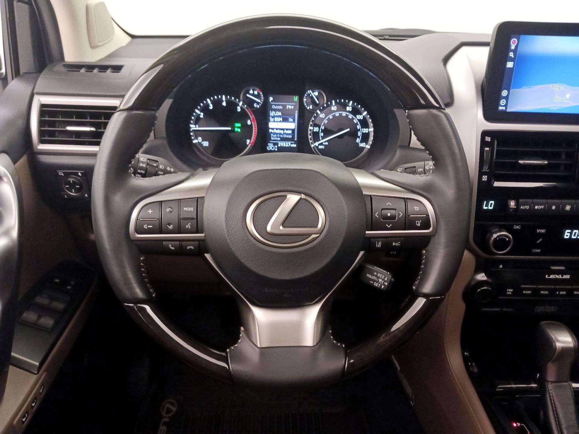 Thumbnail: 2023 Lexus GX - 10