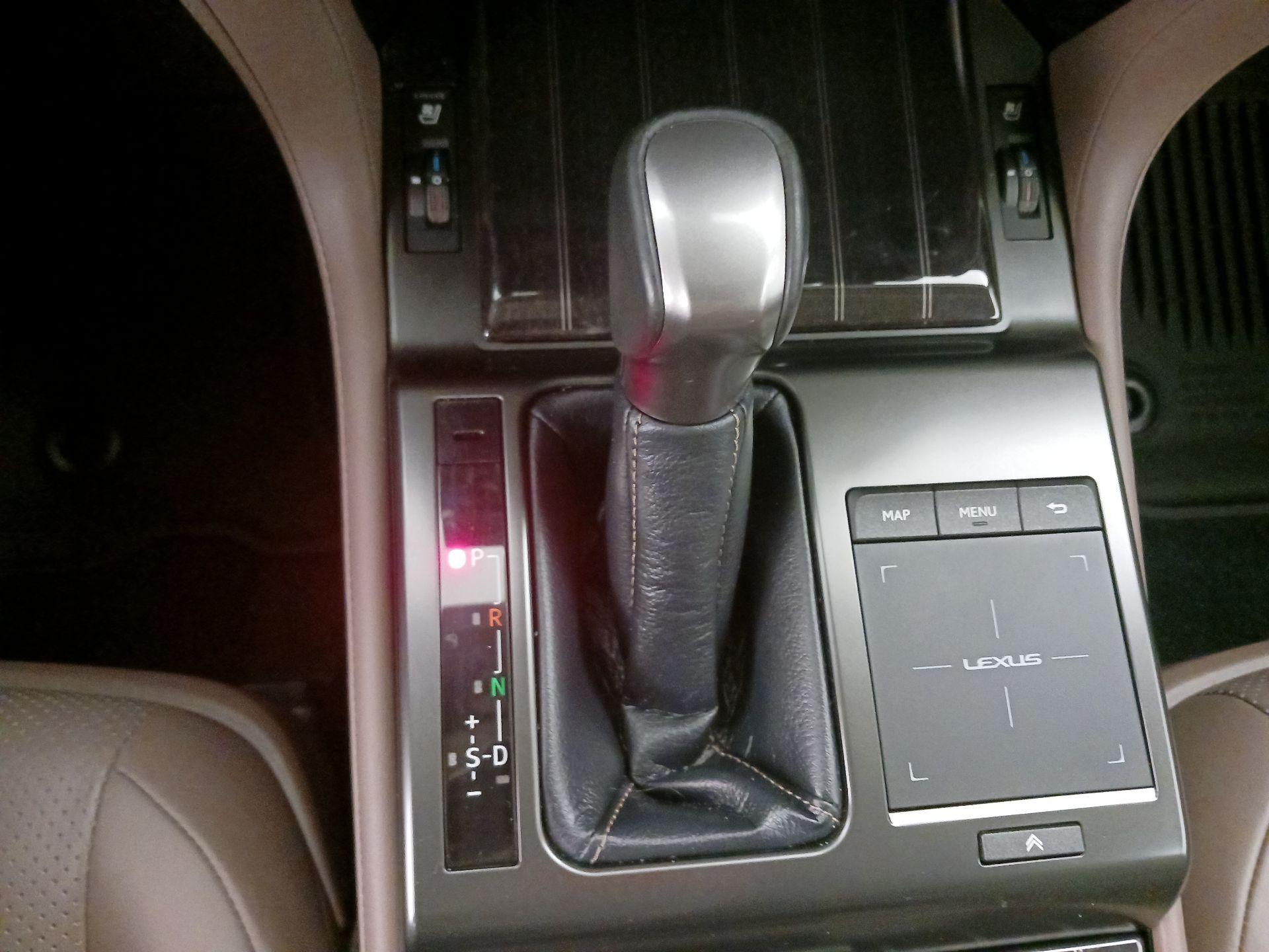 Thumbnail: 2023 Lexus GX - 18